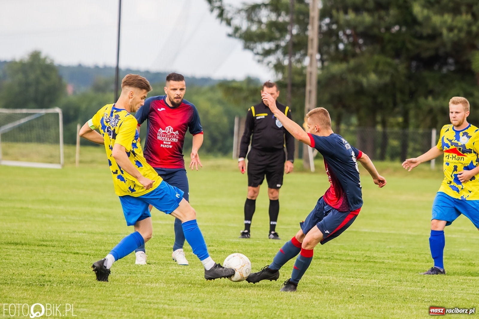 Zdjęcie w galerii na portalu naszraciborz.pl: A klasa. Fatalna passa Brzezia trwa [FOTO] wiadomości z regionu