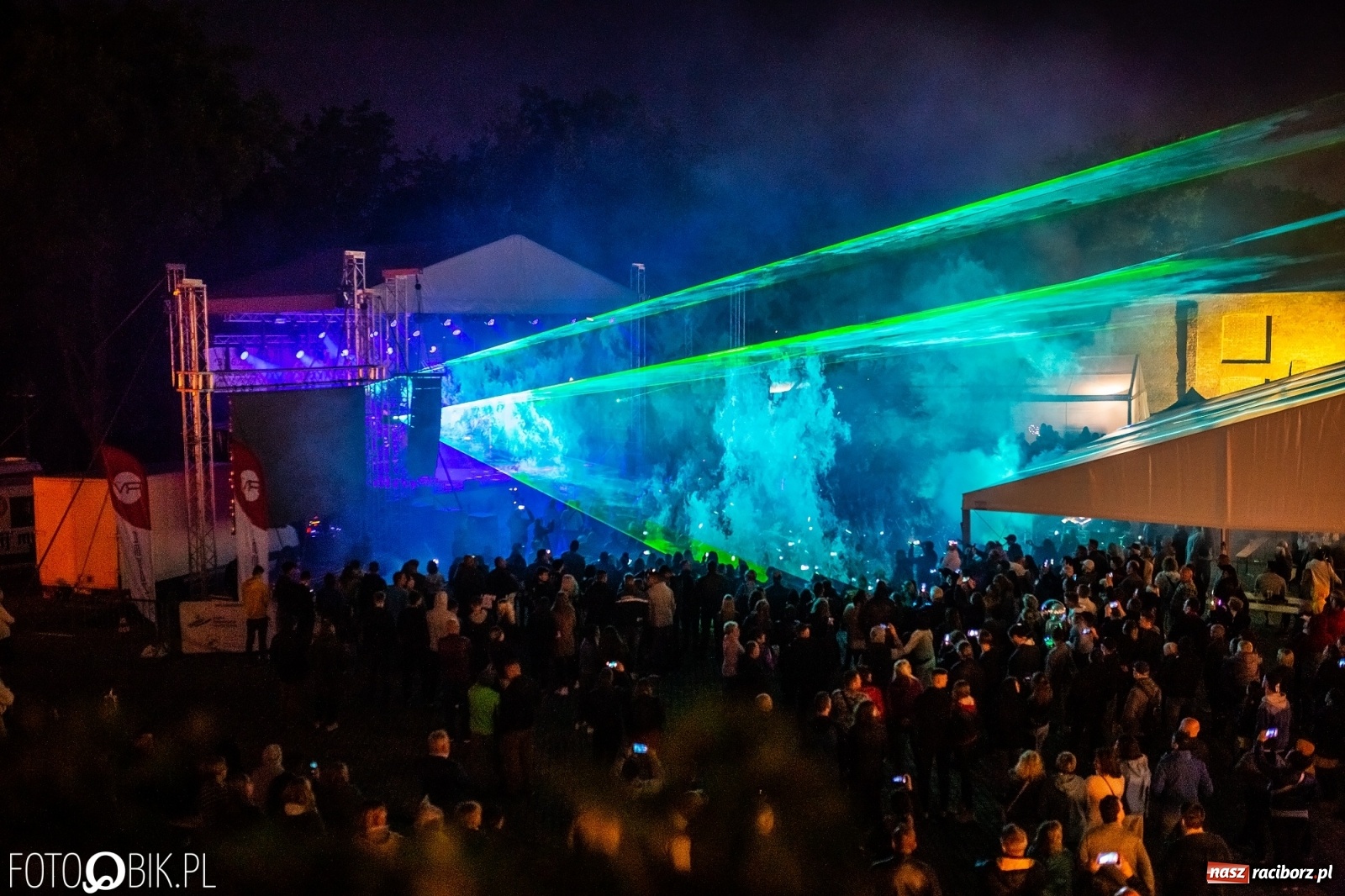 Zdjęcie w galerii na portalu naszraciborz.pl: Pokaz laserów i fajerwerków na zamku [FOTO i WIDEO] wiadomości z regionu