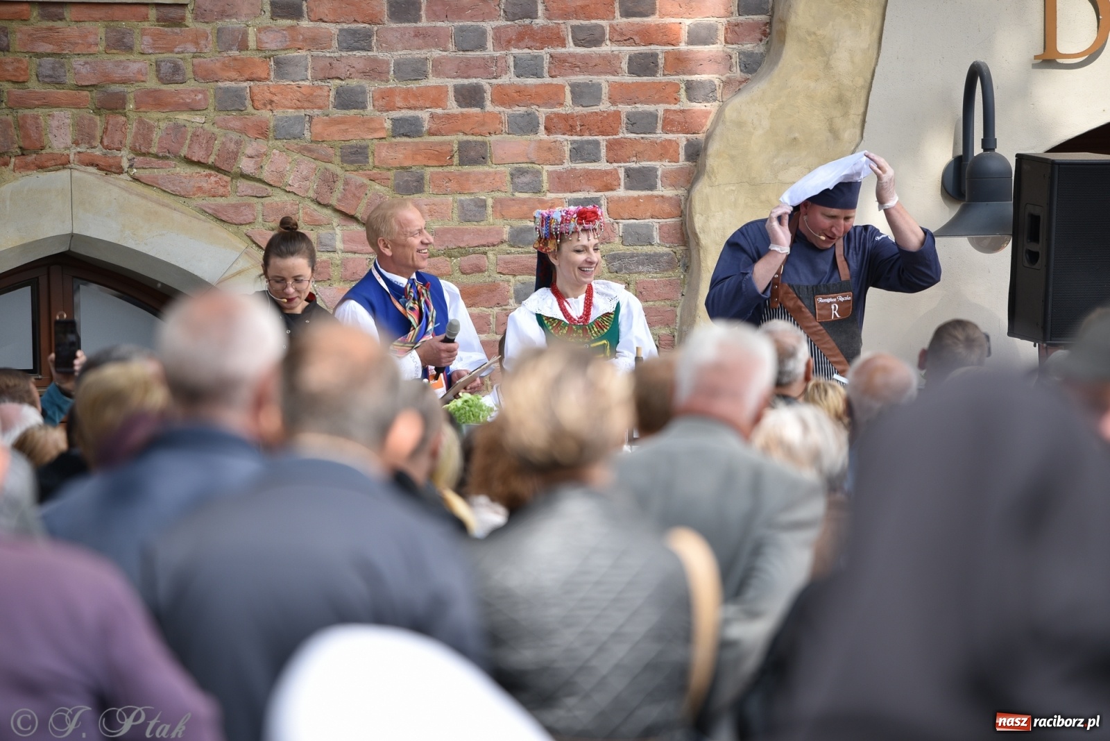 Zdjęcie w galerii na portalu naszraciborz.pl: Mistrzowie kuchni z raciborskiego zamku wiadomości z regionu