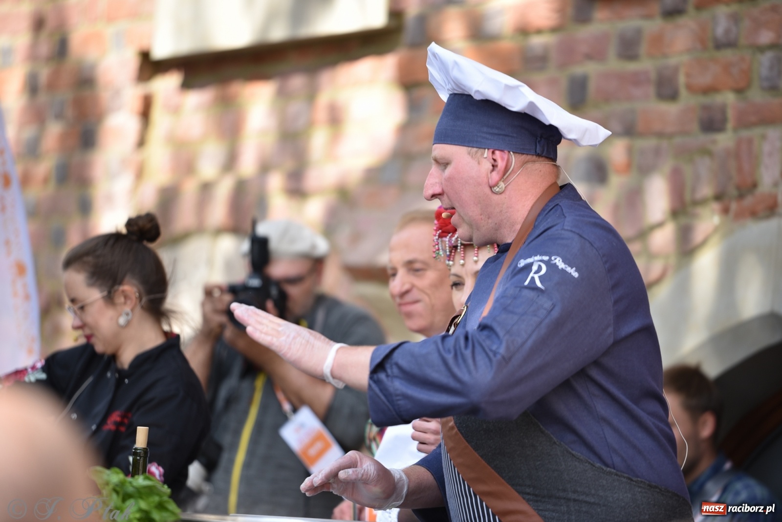 Zdjęcie w galerii na portalu naszraciborz.pl: Mistrzowie kuchni z raciborskiego zamku wiadomości z regionu