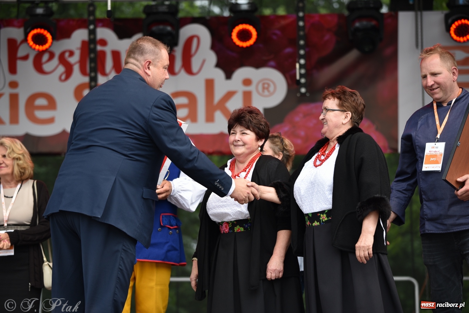 Zdjęcie w galerii na portalu naszraciborz.pl: Mistrzowie kuchni z raciborskiego zamku wiadomości z regionu