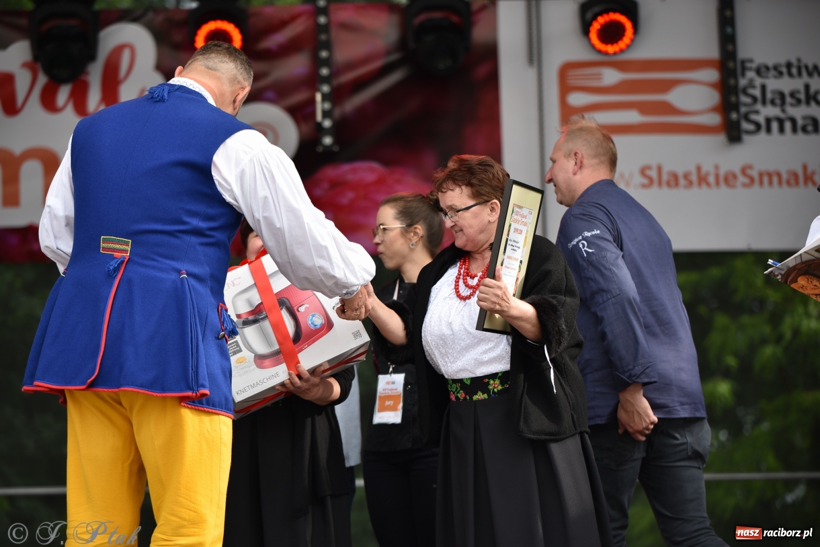 Zdjęcie w galerii na portalu naszraciborz.pl: Mistrzowie kuchni z raciborskiego zamku wiadomości z regionu