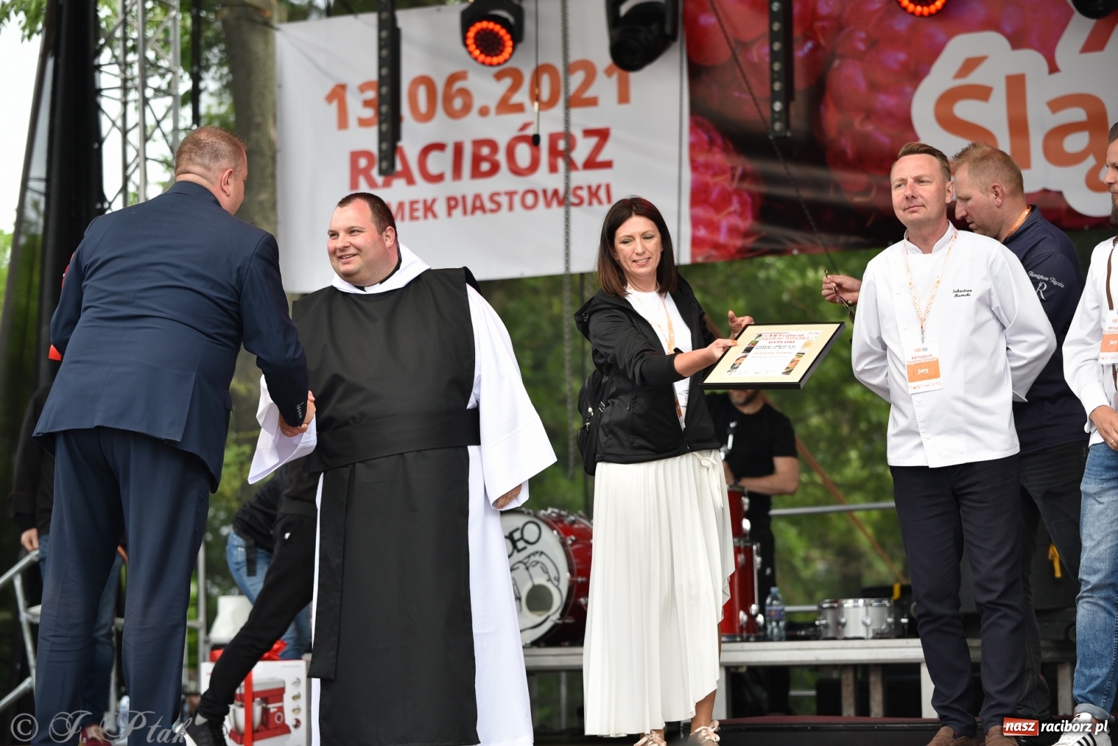 Zdjęcie w galerii na portalu naszraciborz.pl: Mistrzowie kuchni z raciborskiego zamku wiadomości z regionu