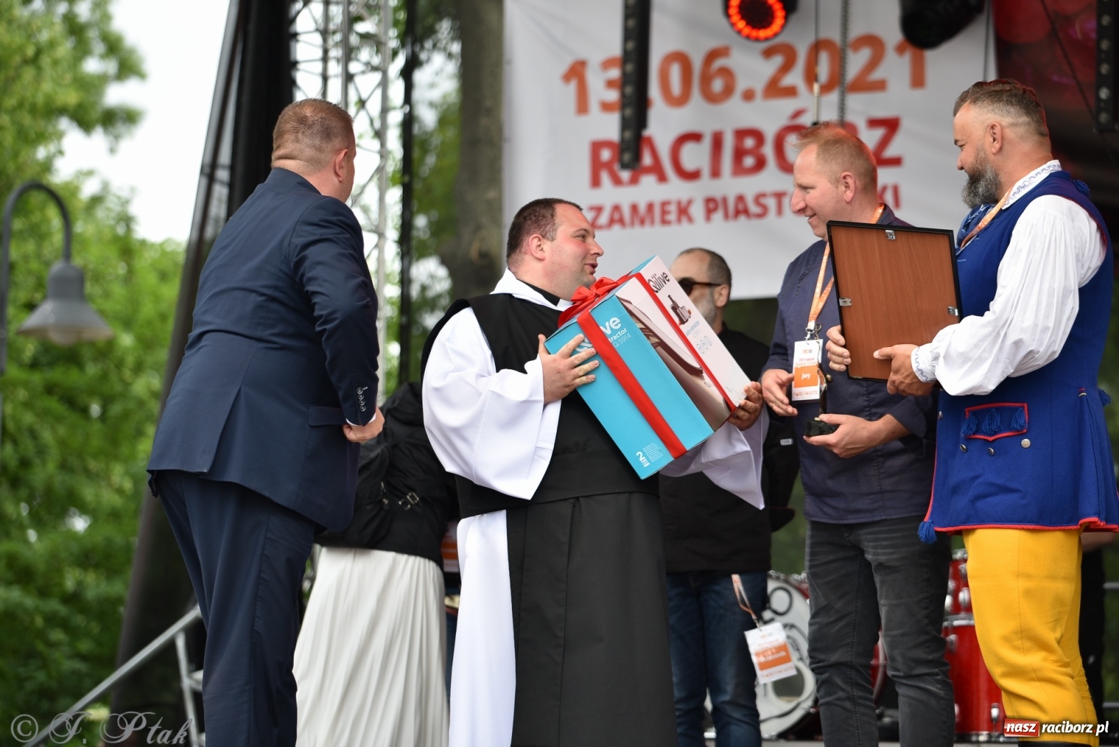 Zdjęcie w galerii na portalu naszraciborz.pl: Mistrzowie kuchni z raciborskiego zamku wiadomości z regionu