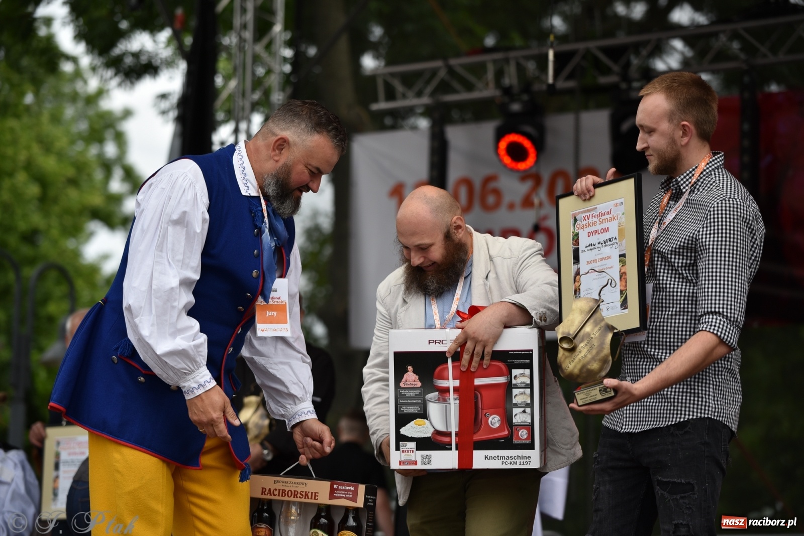 Zdjęcie w galerii na portalu naszraciborz.pl: Mistrzowie kuchni z raciborskiego zamku wiadomości z regionu