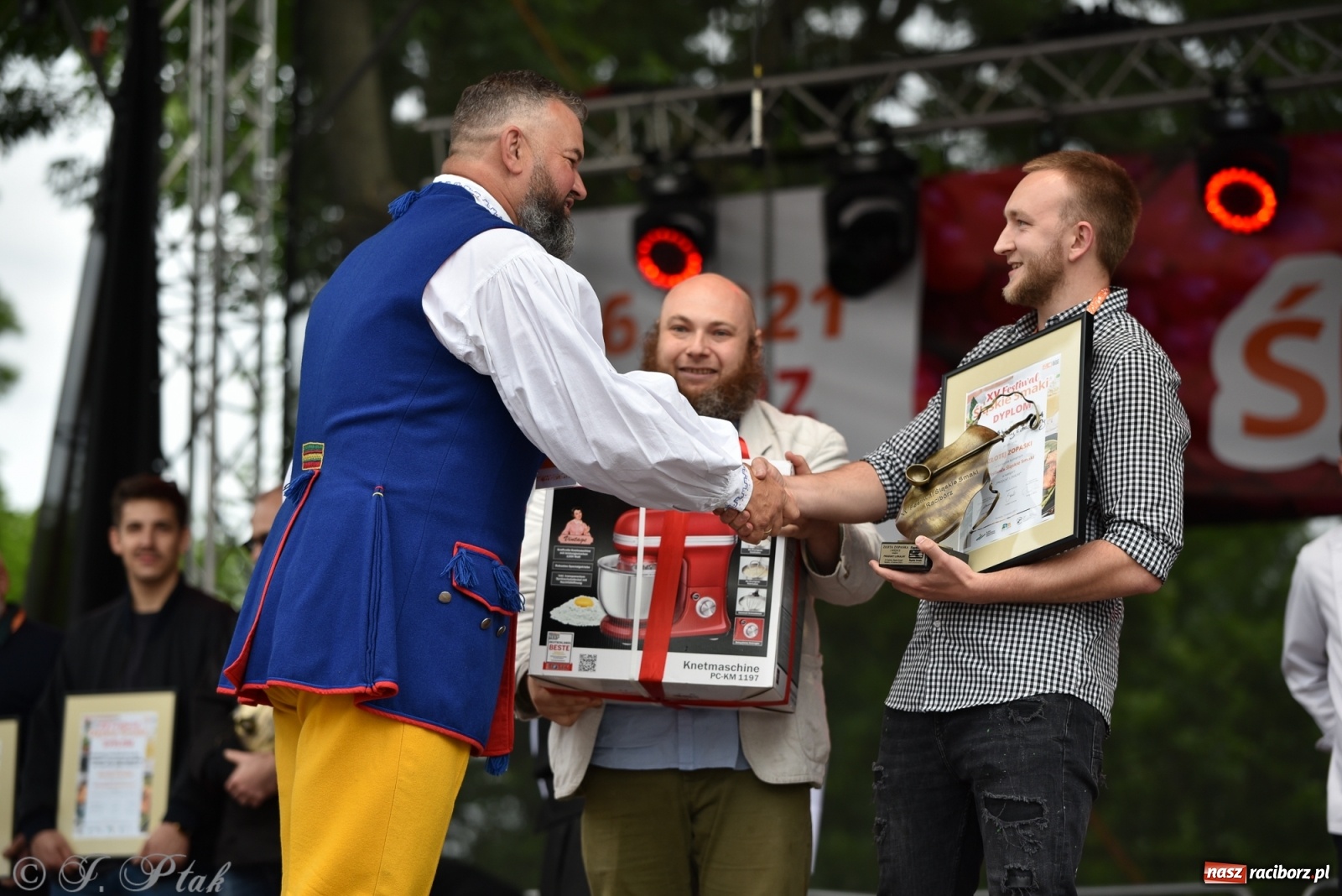 Zdjęcie w galerii na portalu naszraciborz.pl: Mistrzowie kuchni z raciborskiego zamku wiadomości z regionu