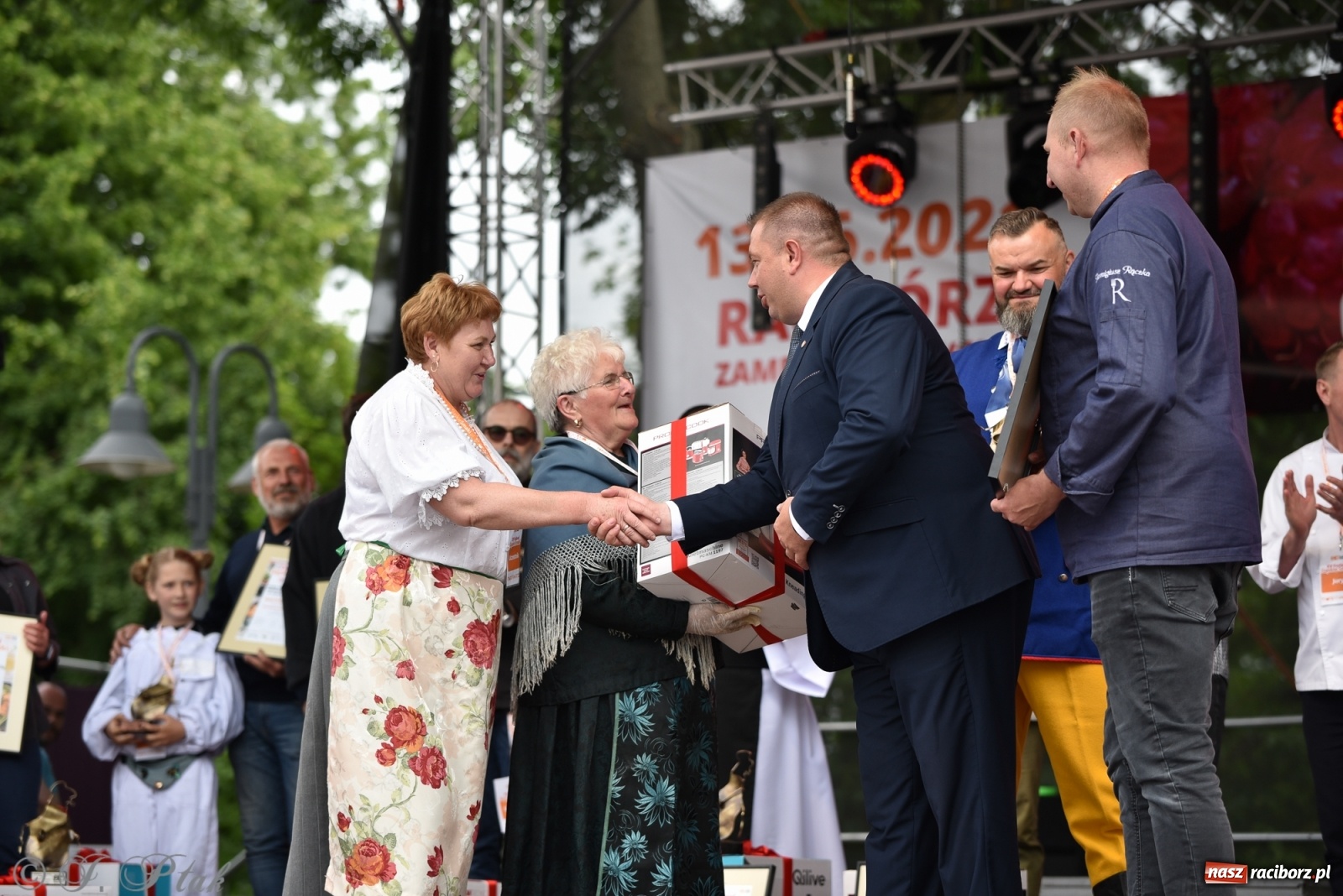 Zdjęcie w galerii na portalu naszraciborz.pl: Mistrzowie kuchni z raciborskiego zamku wiadomości z regionu