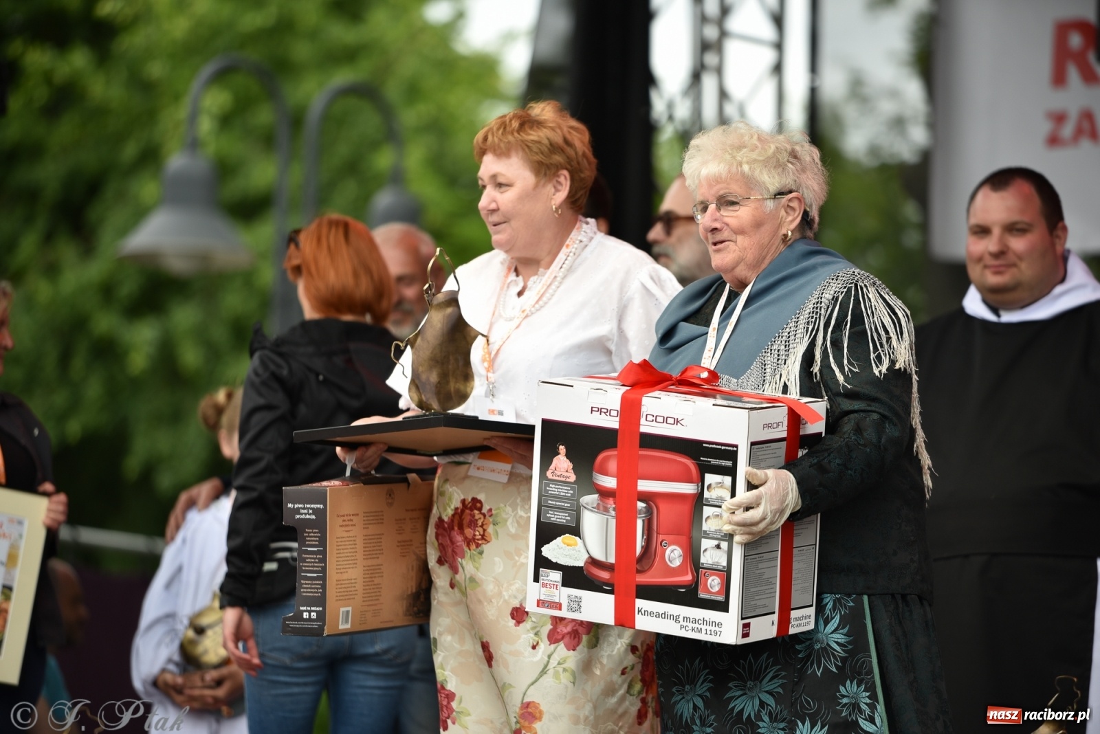Zdjęcie w galerii na portalu naszraciborz.pl: Mistrzowie kuchni z raciborskiego zamku wiadomości z regionu