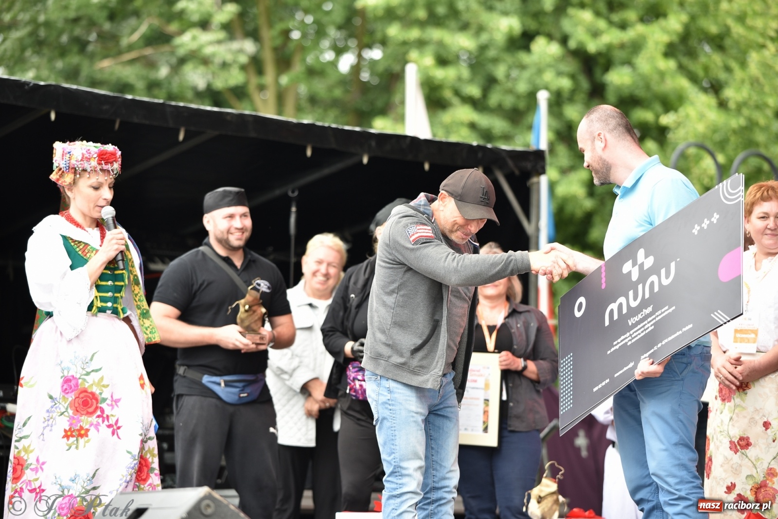 Zdjęcie w galerii na portalu naszraciborz.pl: Mistrzowie kuchni z raciborskiego zamku wiadomości z regionu