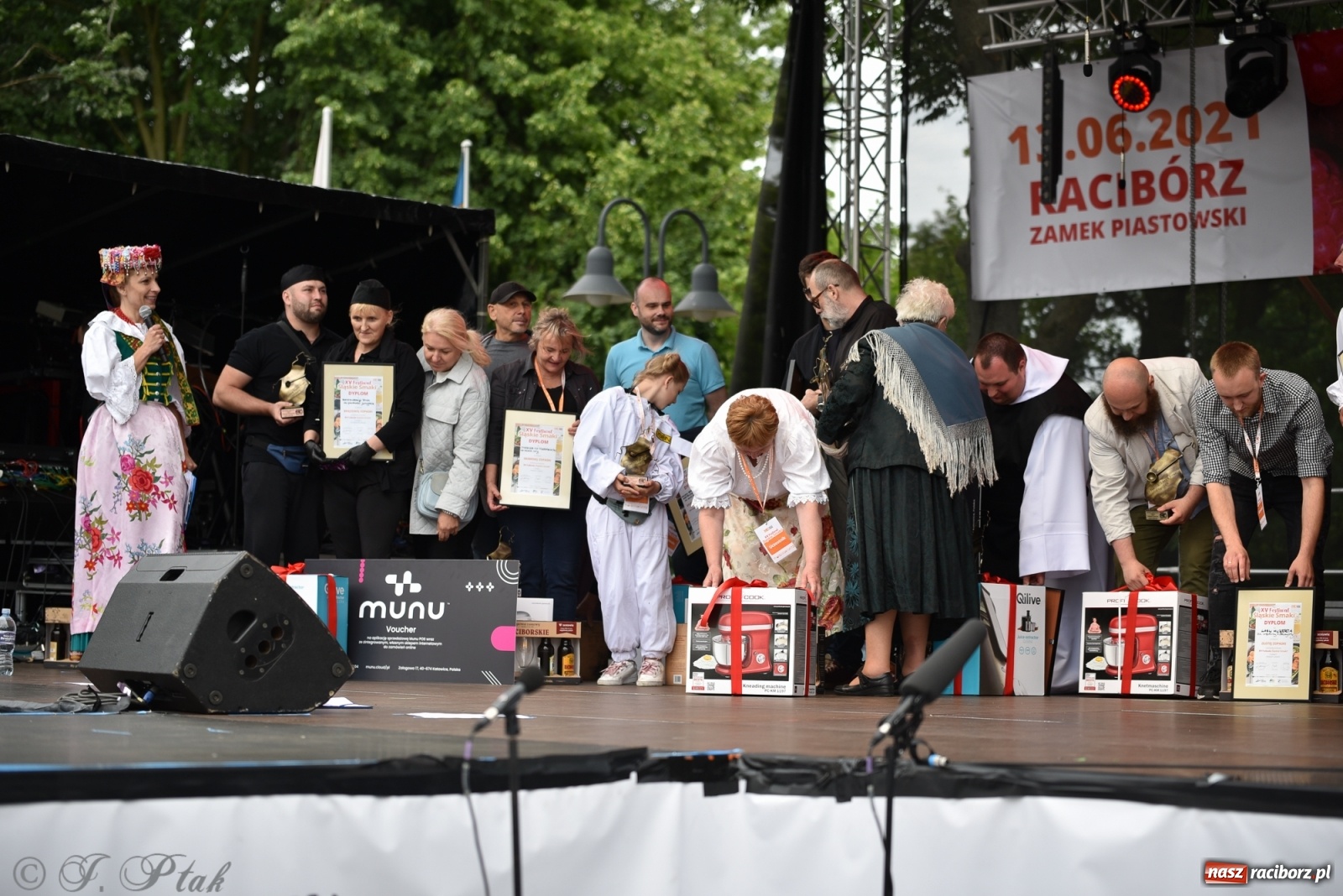 Zdjęcie w galerii na portalu naszraciborz.pl: Mistrzowie kuchni z raciborskiego zamku wiadomości z regionu