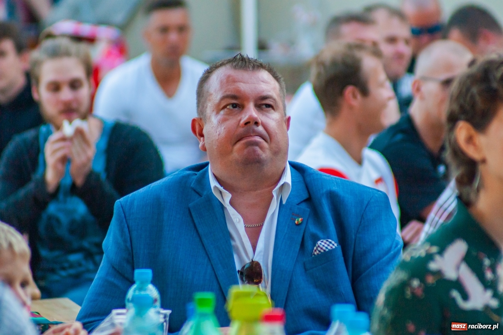 Zdjęcie w galerii na portalu naszraciborz.pl: Biało-czerwoni do przodu! Racibórz kibicuje [FOTO i WIDEO] wiadomości z regionu