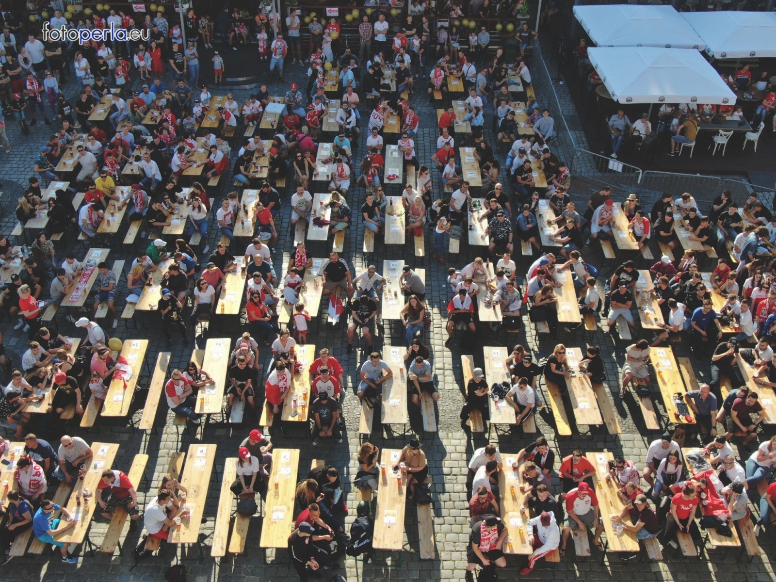 Zdjęcie w galerii na portalu naszraciborz.pl: Raciborskie strefy kibica wzorowe. O wynik nie pytajcie! [FOTO Z DRONA] wiadomości z regionu