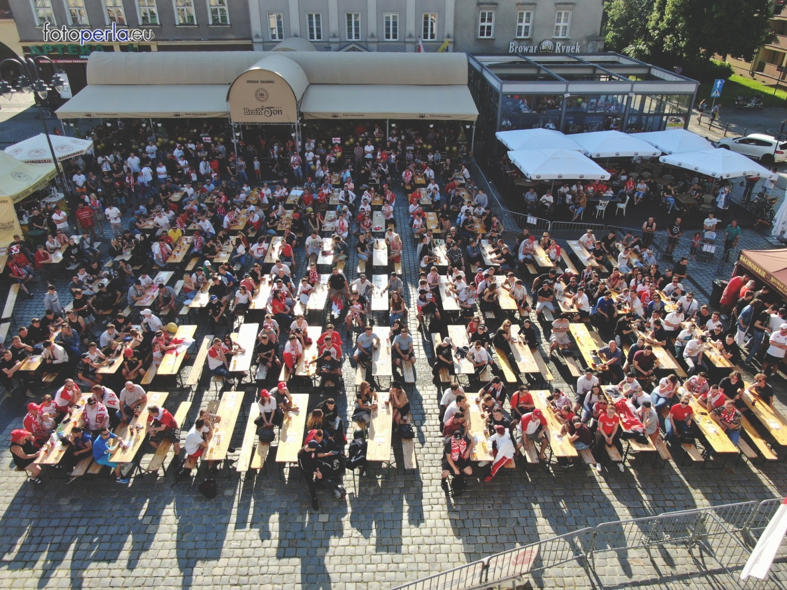 Zdjęcie w galerii na portalu naszraciborz.pl: Raciborskie strefy kibica wzorowe. O wynik nie pytajcie! [FOTO Z DRONA] wiadomości z regionu