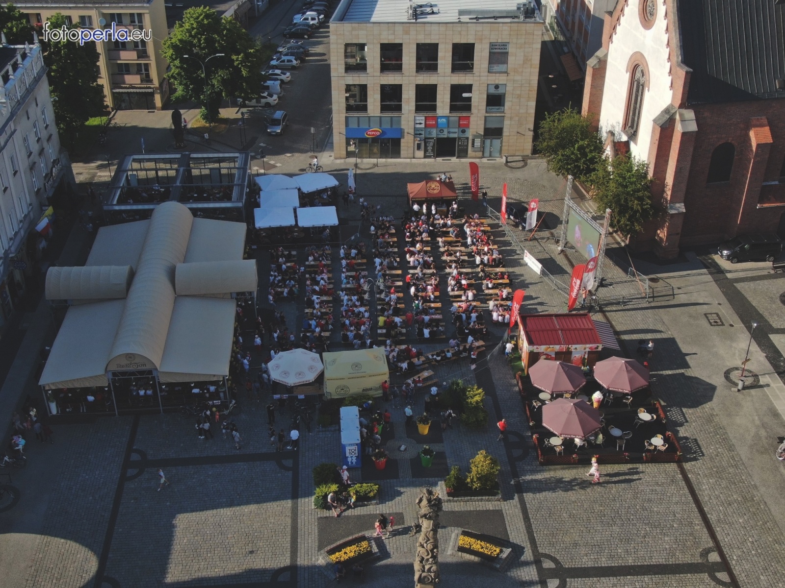Zdjęcie w galerii na portalu naszraciborz.pl: Raciborskie strefy kibica wzorowe. O wynik nie pytajcie! [FOTO Z DRONA] wiadomości z regionu