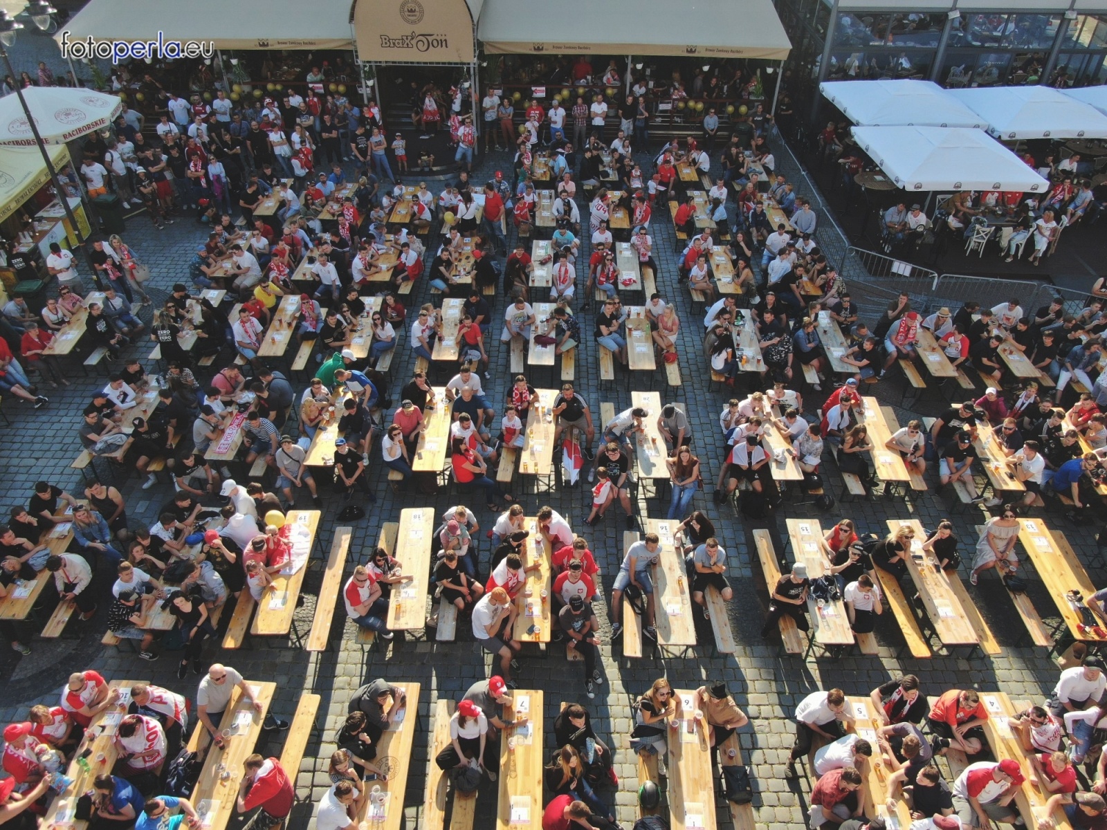 Zdjęcie w galerii na portalu naszraciborz.pl: Raciborskie strefy kibica wzorowe. O wynik nie pytajcie! [FOTO Z DRONA] wiadomości z regionu