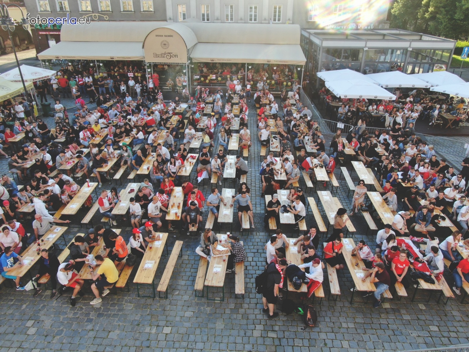 Zdjęcie w galerii na portalu naszraciborz.pl: Raciborskie strefy kibica wzorowe. O wynik nie pytajcie! [FOTO Z DRONA] wiadomości z regionu