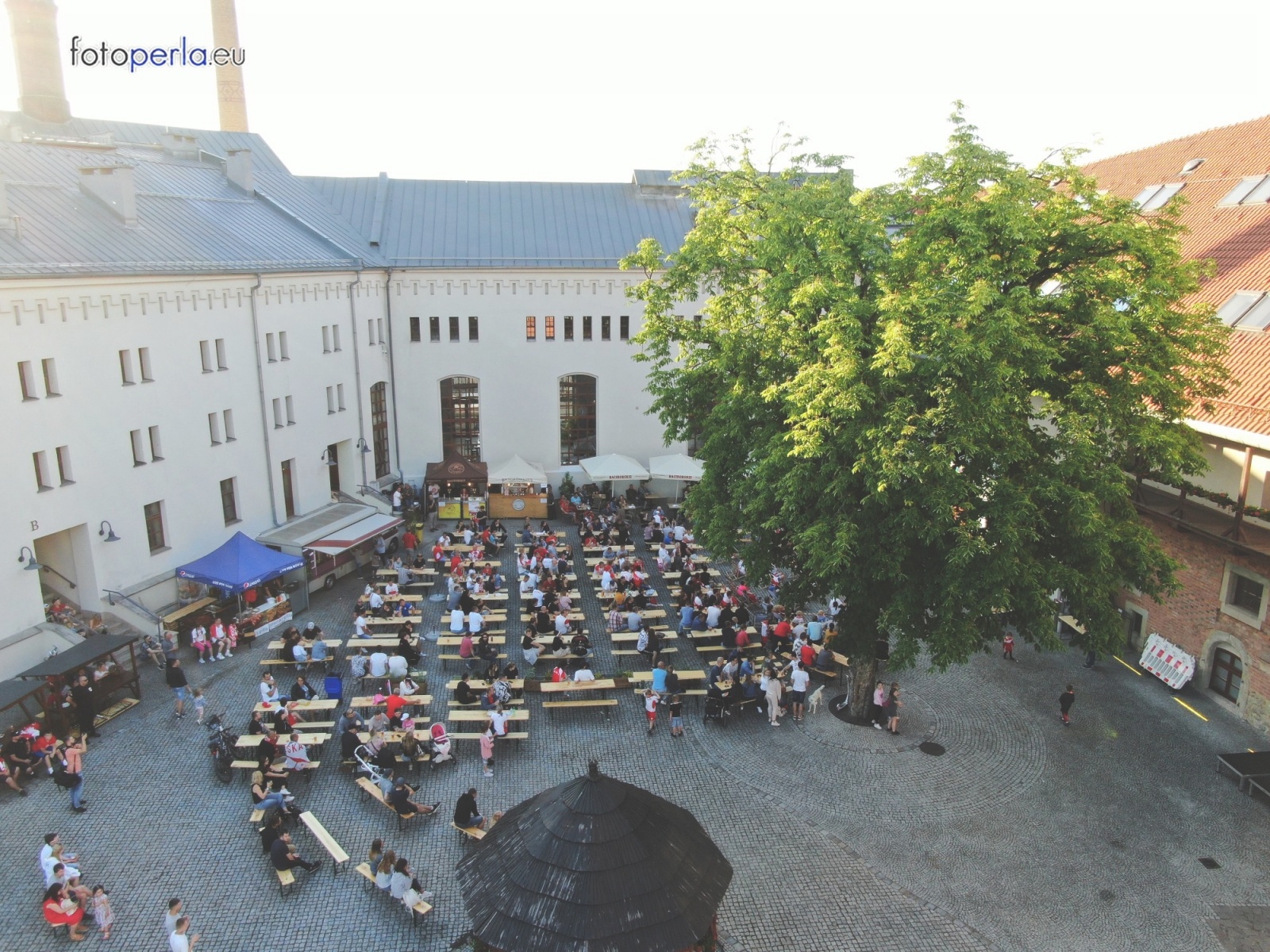 Zdjęcie w galerii na portalu naszraciborz.pl: Raciborskie strefy kibica wzorowe. O wynik nie pytajcie! [FOTO Z DRONA] wiadomości z regionu
