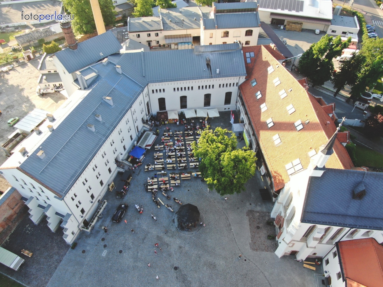 Zdjęcie w galerii na portalu naszraciborz.pl: Raciborskie strefy kibica wzorowe. O wynik nie pytajcie! [FOTO Z DRONA] wiadomości z regionu
