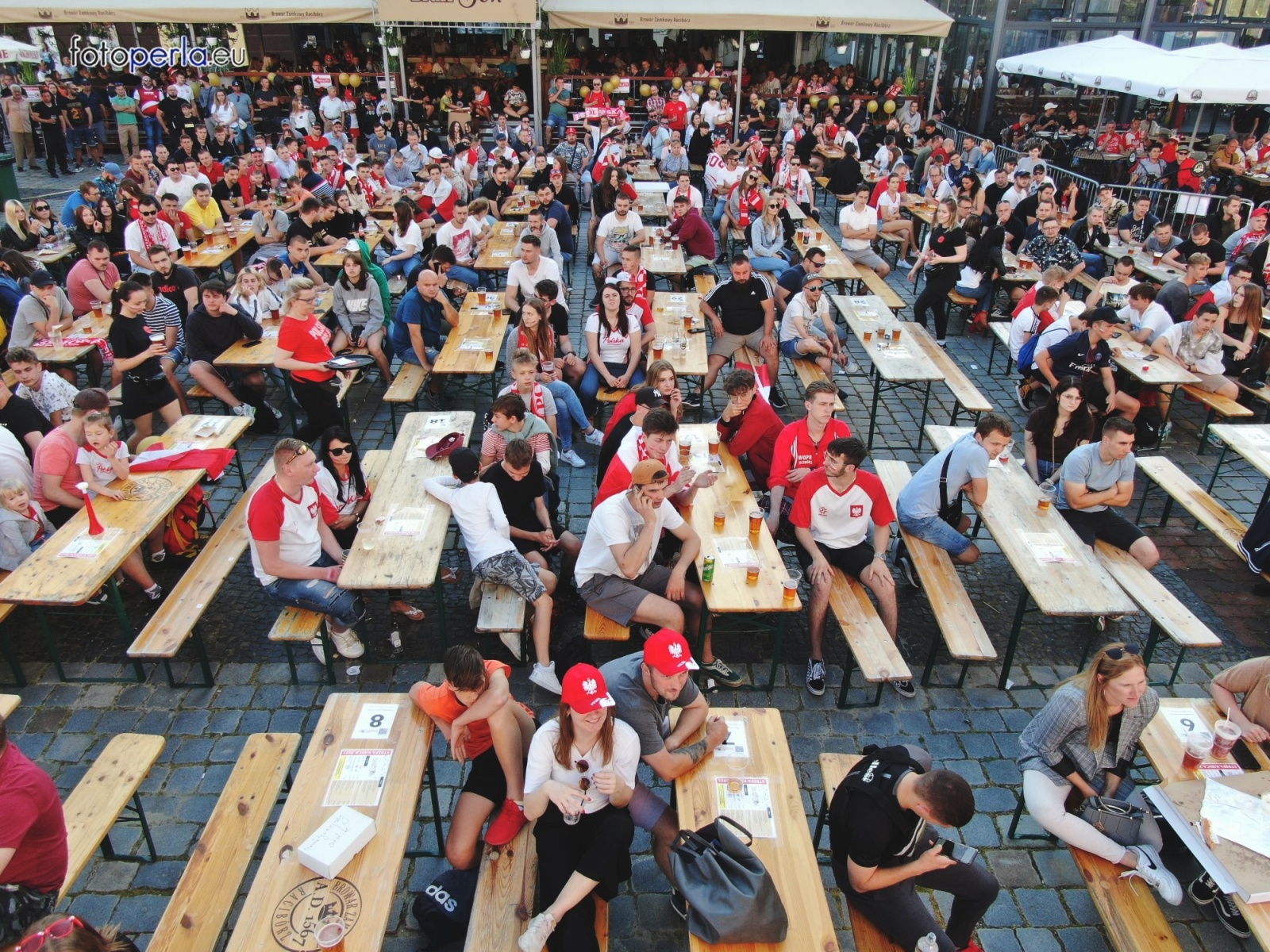 Zdjęcie w galerii na portalu naszraciborz.pl: Raciborskie strefy kibica wzorowe. O wynik nie pytajcie! [FOTO Z DRONA] wiadomości z regionu