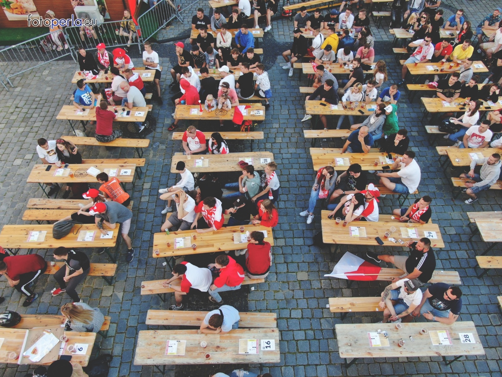 Zdjęcie w galerii na portalu naszraciborz.pl: Raciborskie strefy kibica wzorowe. O wynik nie pytajcie! [FOTO Z DRONA] wiadomości z regionu