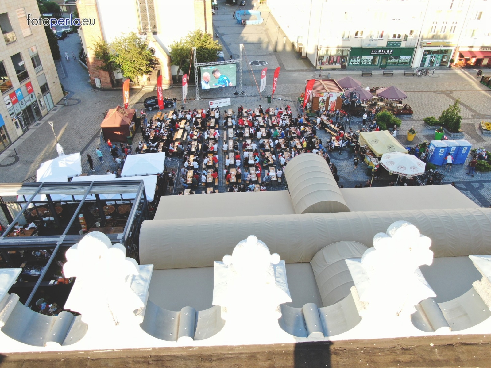 Zdjęcie w galerii na portalu naszraciborz.pl: Raciborskie strefy kibica wzorowe. O wynik nie pytajcie! [FOTO Z DRONA] wiadomości z regionu