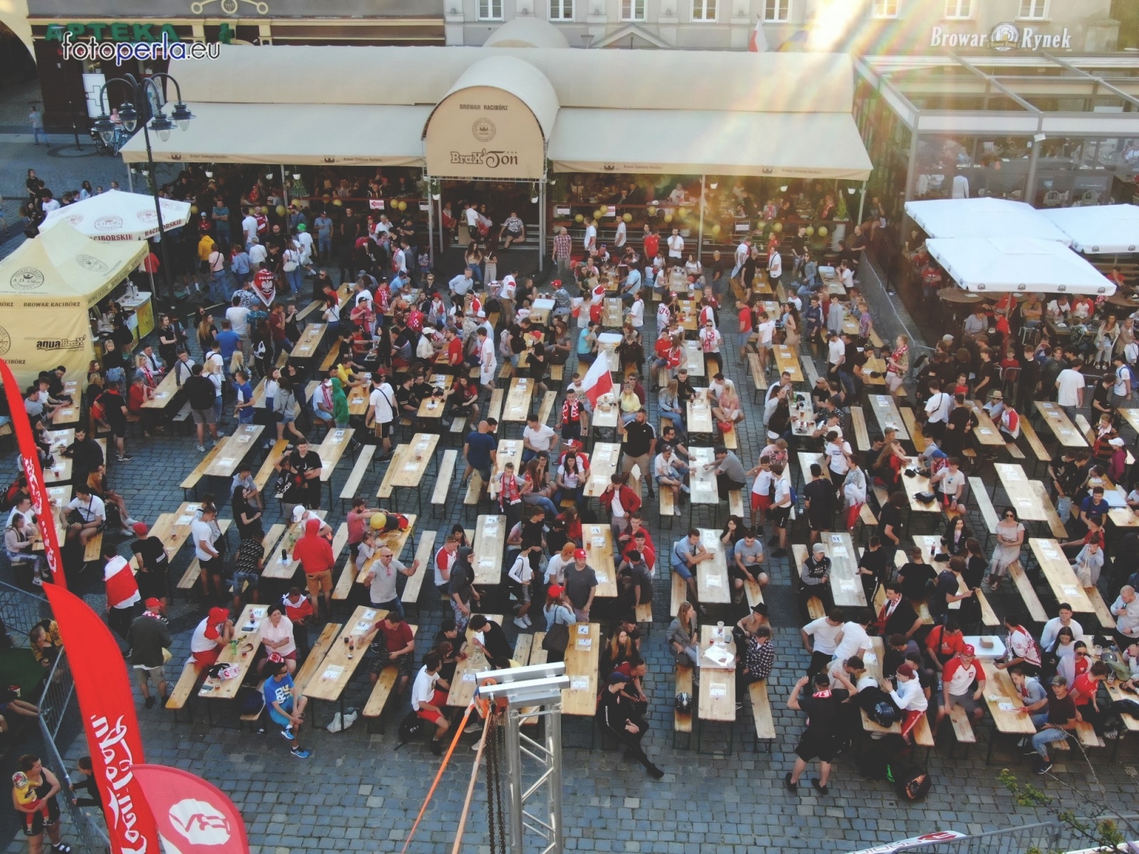 Zdjęcie w galerii na portalu naszraciborz.pl: Raciborskie strefy kibica wzorowe. O wynik nie pytajcie! [FOTO Z DRONA] wiadomości z regionu