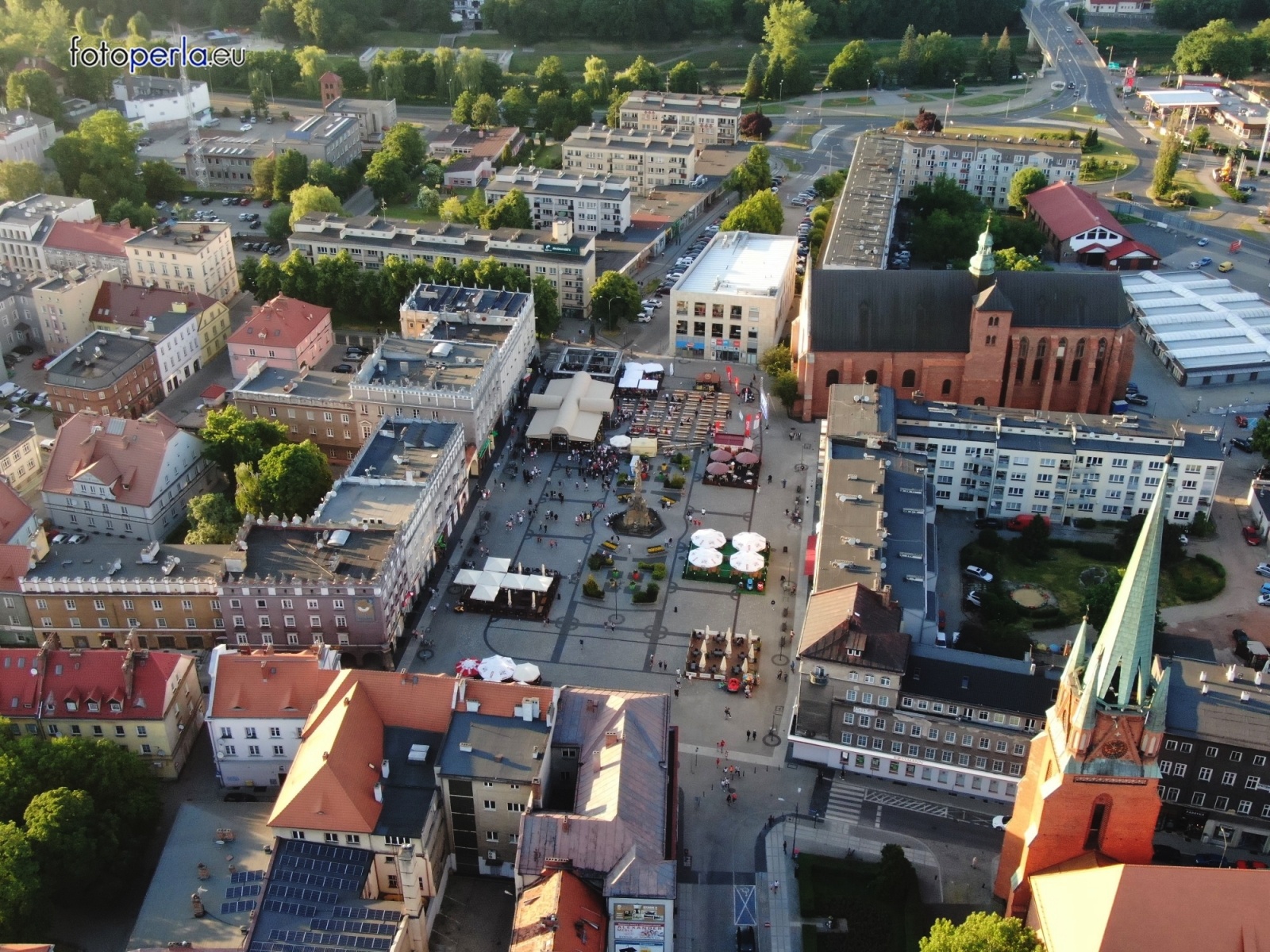 Zdjęcie w galerii na portalu naszraciborz.pl: Raciborskie strefy kibica wzorowe. O wynik nie pytajcie! [FOTO Z DRONA] wiadomości z regionu