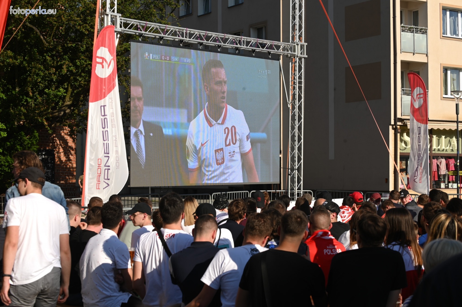 Zdjęcie w galerii na portalu naszraciborz.pl: Raciborskie strefy kibica wzorowe. O wynik nie pytajcie! [FOTO Z DRONA] wiadomości z regionu
