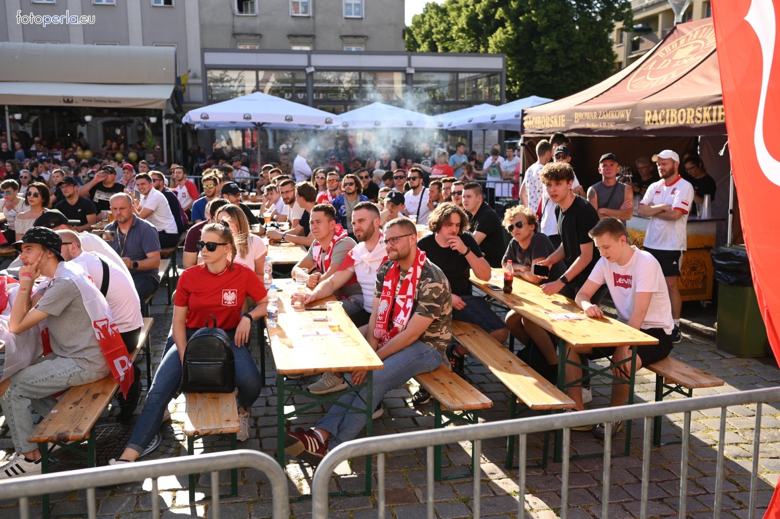 Zdjęcie w galerii na portalu naszraciborz.pl: Raciborskie strefy kibica wzorowe. O wynik nie pytajcie! [FOTO Z DRONA] wiadomości z regionu
