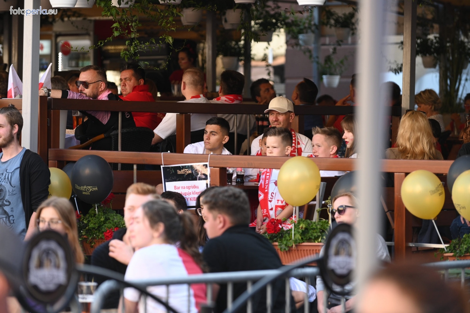 Zdjęcie w galerii na portalu naszraciborz.pl: Raciborskie strefy kibica wzorowe. O wynik nie pytajcie! [FOTO Z DRONA] wiadomości z regionu