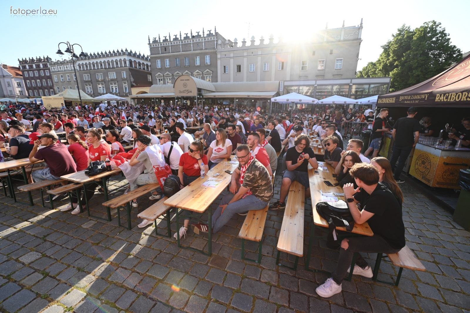 Zdjęcie w galerii na portalu naszraciborz.pl: Raciborskie strefy kibica wzorowe. O wynik nie pytajcie! [FOTO Z DRONA] wiadomości z regionu