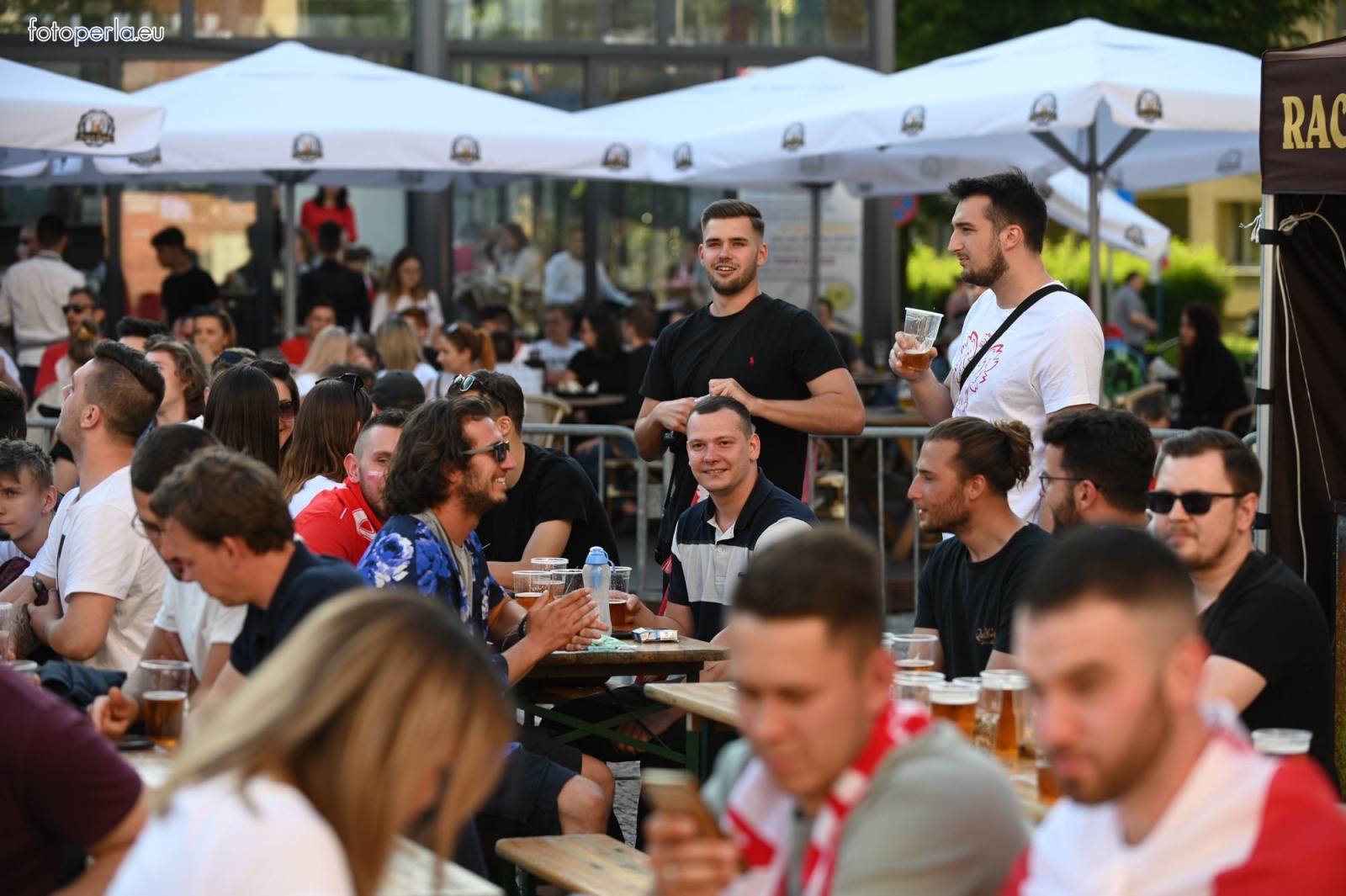Zdjęcie w galerii na portalu naszraciborz.pl: Raciborskie strefy kibica wzorowe. O wynik nie pytajcie! [FOTO Z DRONA] wiadomości z regionu