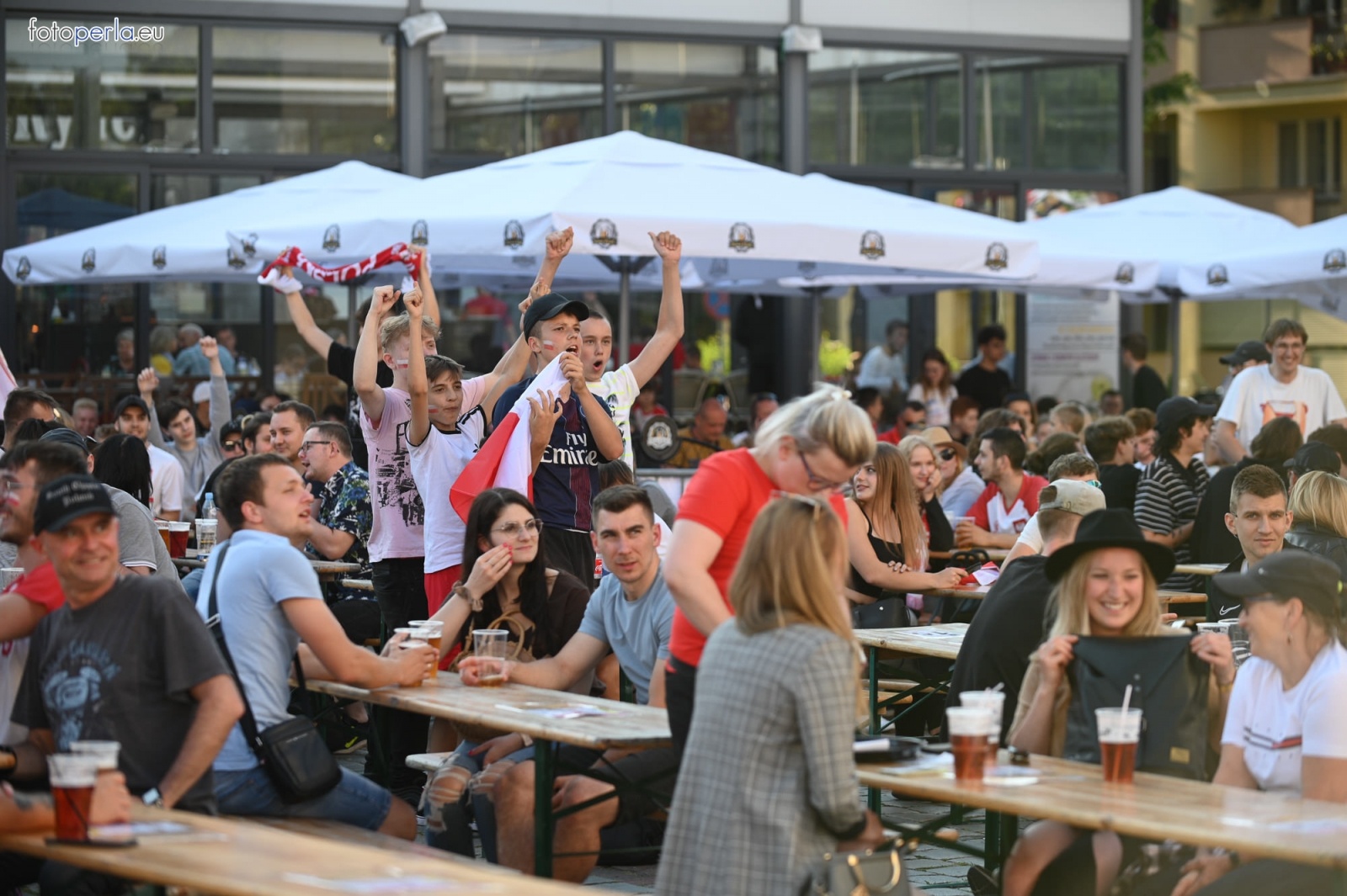 Zdjęcie w galerii na portalu naszraciborz.pl: Raciborskie strefy kibica wzorowe. O wynik nie pytajcie! [FOTO Z DRONA] wiadomości z regionu