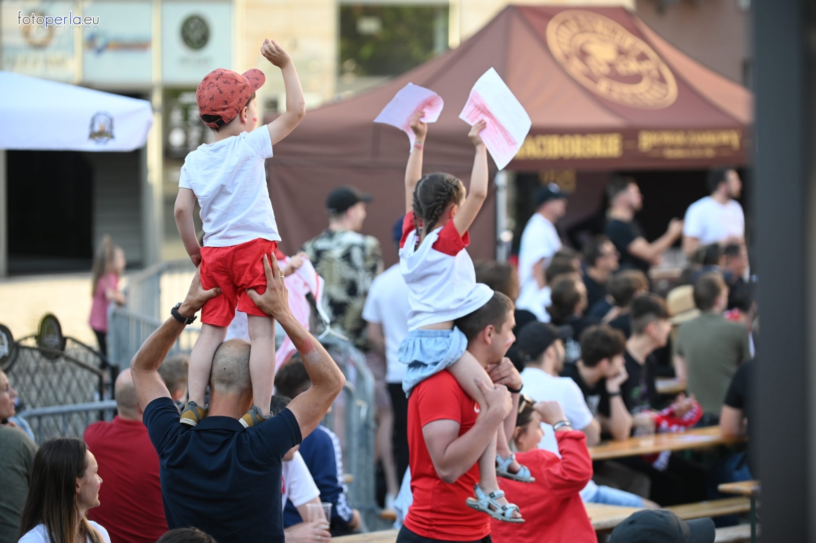 Zdjęcie w galerii na portalu naszraciborz.pl: Raciborskie strefy kibica wzorowe. O wynik nie pytajcie! [FOTO Z DRONA] wiadomości z regionu