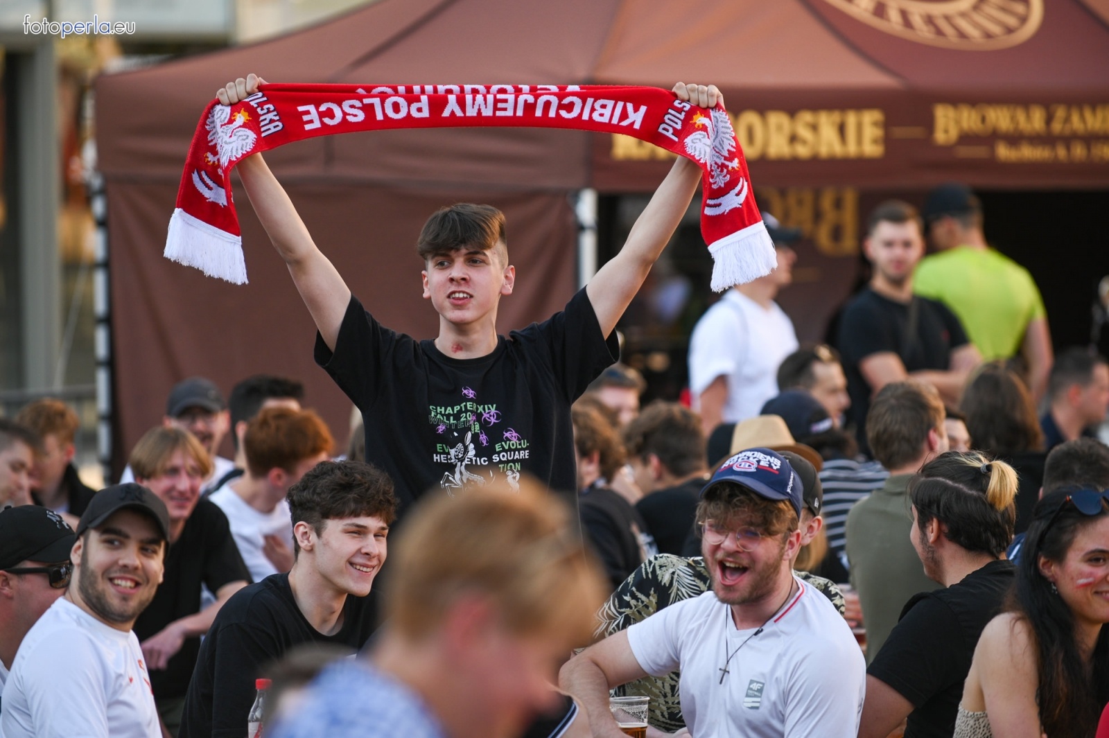 Zdjęcie w galerii na portalu naszraciborz.pl: Raciborskie strefy kibica wzorowe. O wynik nie pytajcie! [FOTO Z DRONA] wiadomości z regionu