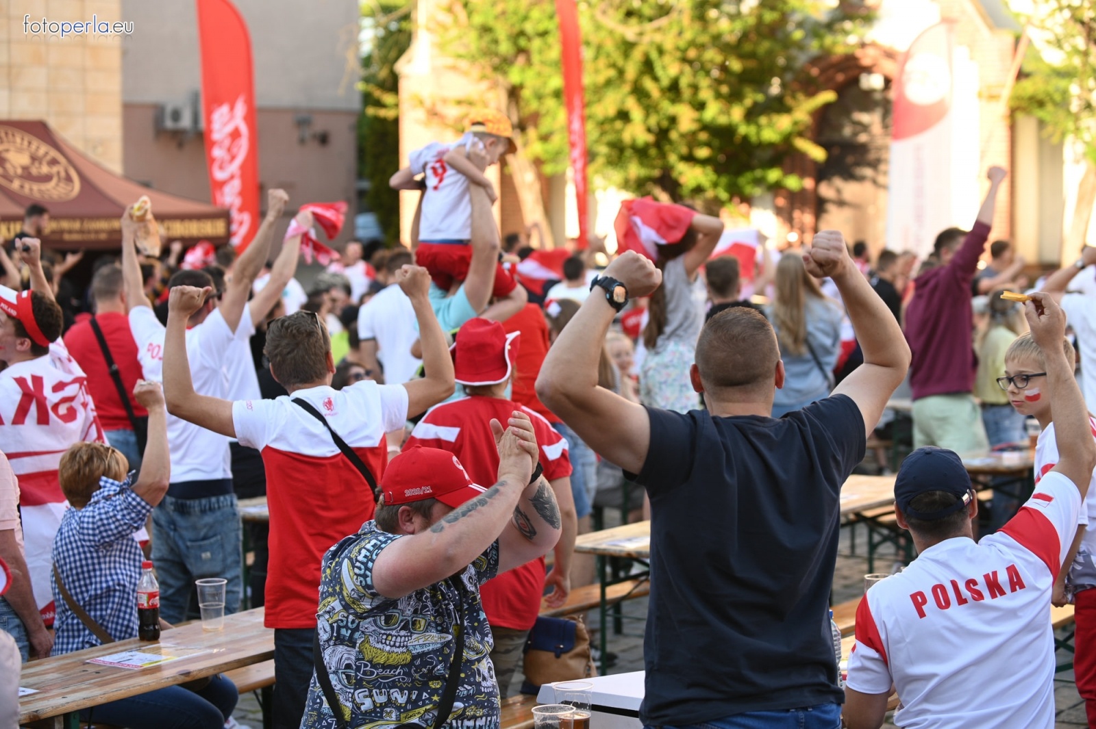 Zdjęcie w galerii na portalu naszraciborz.pl: Raciborskie strefy kibica wzorowe. O wynik nie pytajcie! [FOTO Z DRONA] wiadomości z regionu