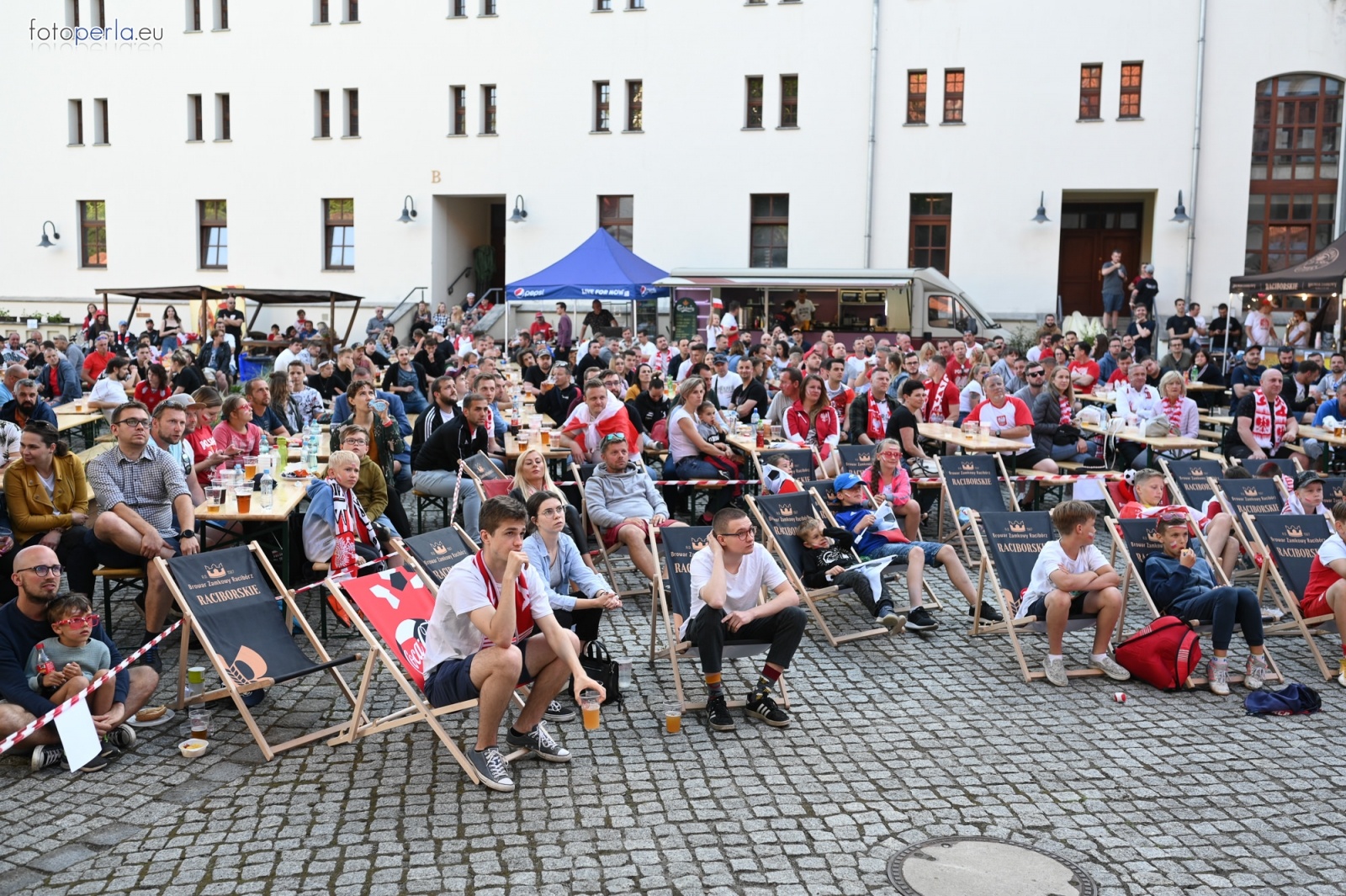 Zdjęcie w galerii na portalu naszraciborz.pl: Raciborskie strefy kibica wzorowe. O wynik nie pytajcie! [FOTO Z DRONA] wiadomości z regionu
