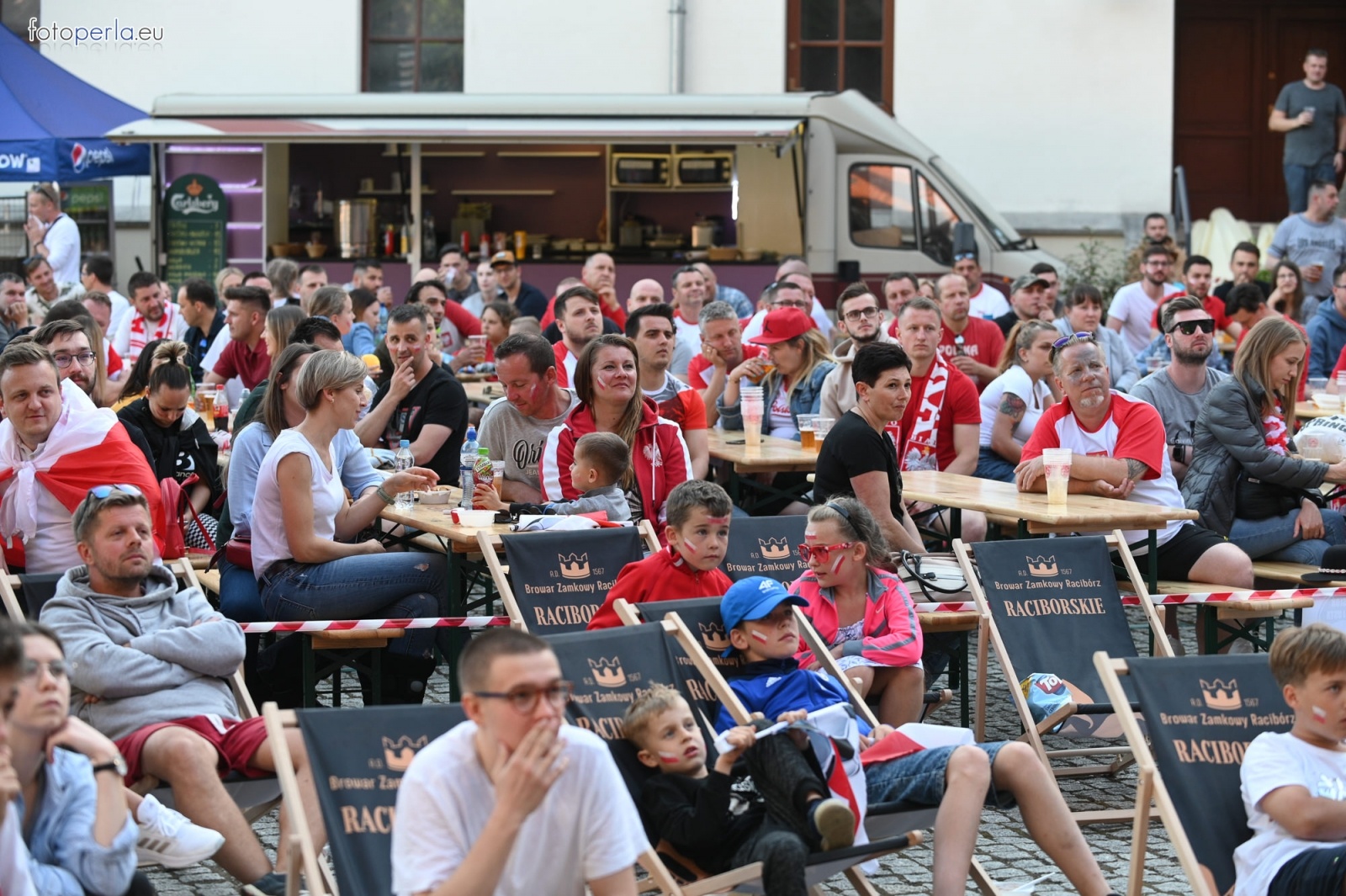Zdjęcie w galerii na portalu naszraciborz.pl: Raciborskie strefy kibica wzorowe. O wynik nie pytajcie! [FOTO Z DRONA] wiadomości z regionu