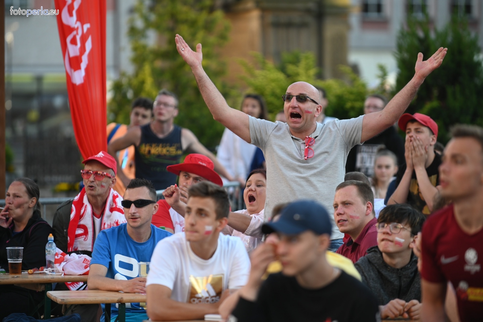 Zdjęcie w galerii na portalu naszraciborz.pl: Raciborskie strefy kibica wzorowe. O wynik nie pytajcie! [FOTO Z DRONA] wiadomości z regionu