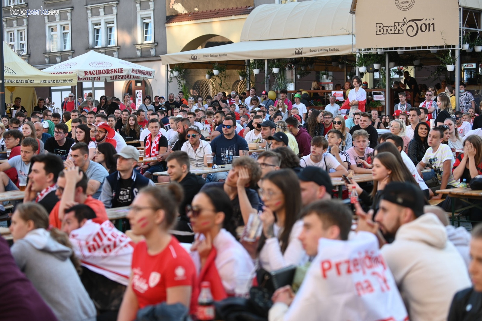 Zdjęcie w galerii na portalu naszraciborz.pl: Raciborskie strefy kibica wzorowe. O wynik nie pytajcie! [FOTO Z DRONA] wiadomości z regionu