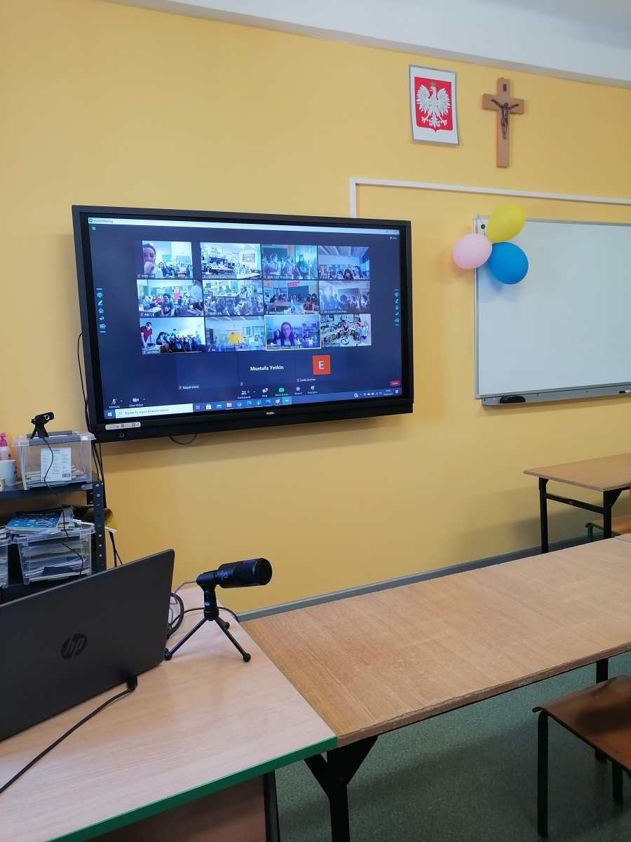 Zdjęcie w galerii na portalu naszraciborz.pl: Tydzień z eTwinningiem w ZSP w Brzeźnicy wiadomości z regionu