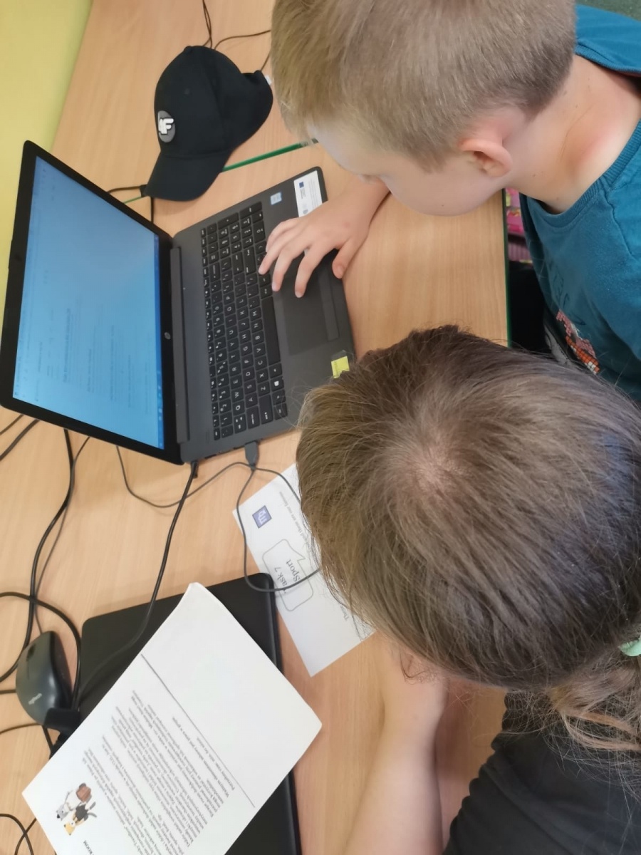 Zdjęcie w galerii na portalu naszraciborz.pl: Tydzień z eTwinningiem w ZSP w Brzeźnicy wiadomości z regionu