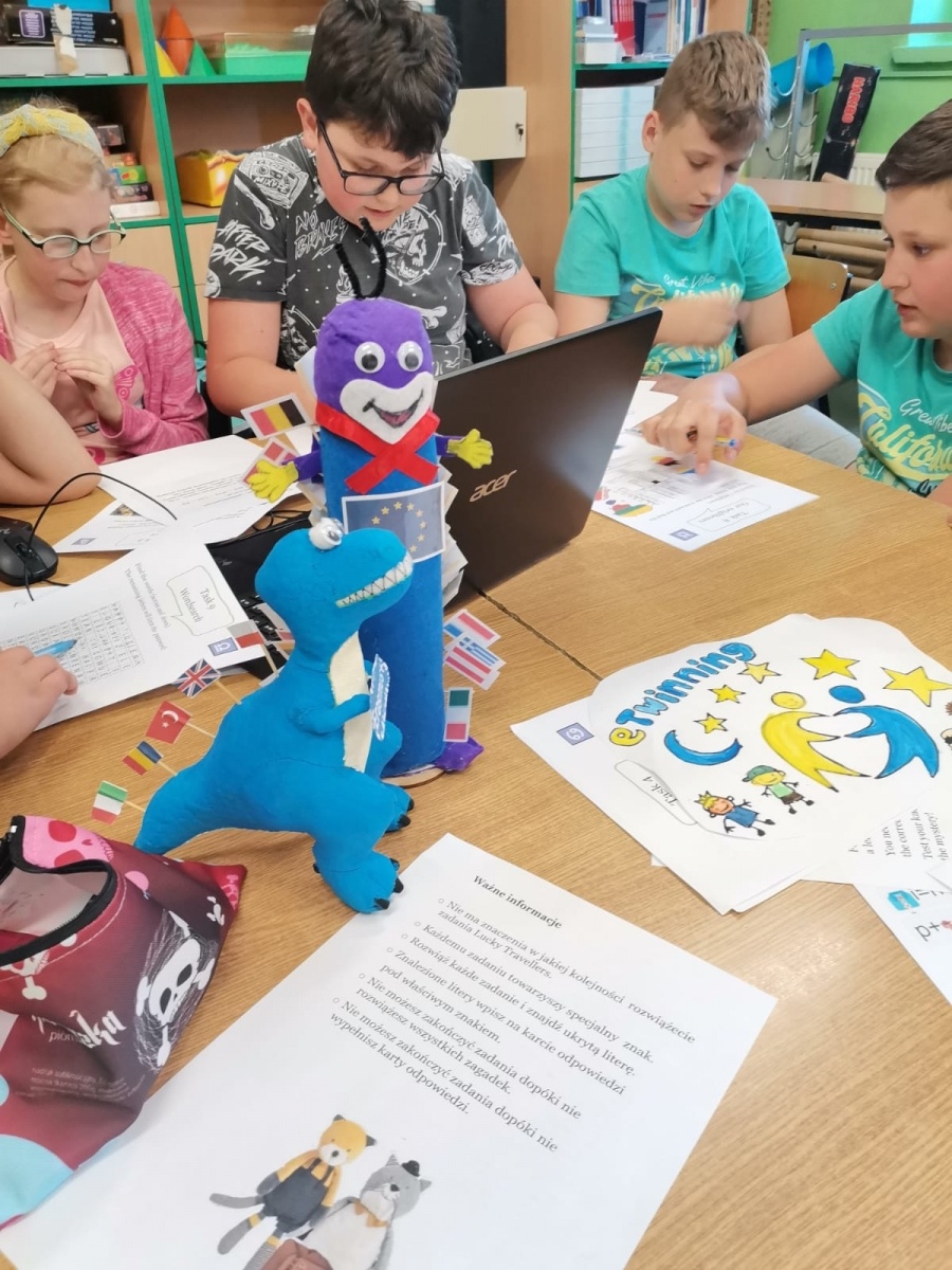 Zdjęcie w galerii na portalu naszraciborz.pl: Tydzień z eTwinningiem w ZSP w Brzeźnicy wiadomości z regionu