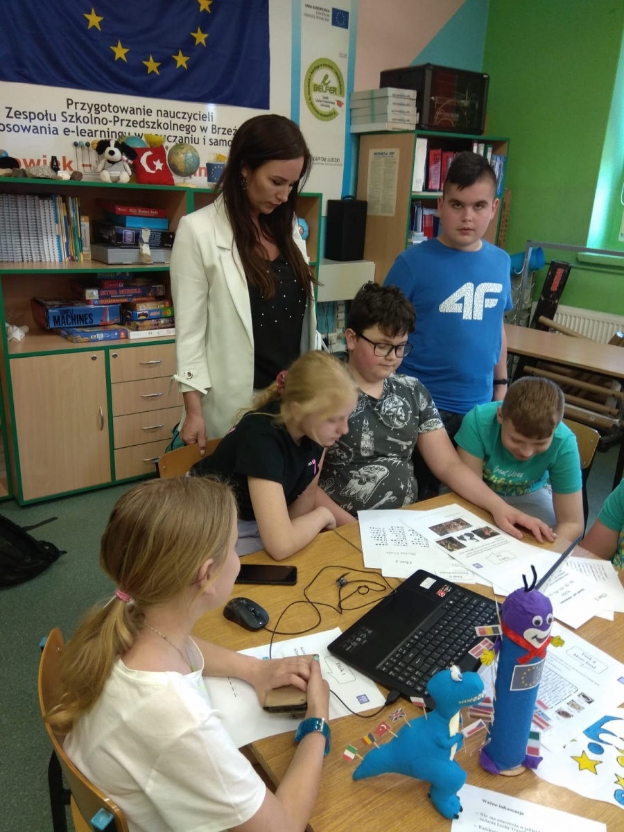 Zdjęcie w galerii na portalu naszraciborz.pl: Tydzień z eTwinningiem w ZSP w Brzeźnicy wiadomości z regionu