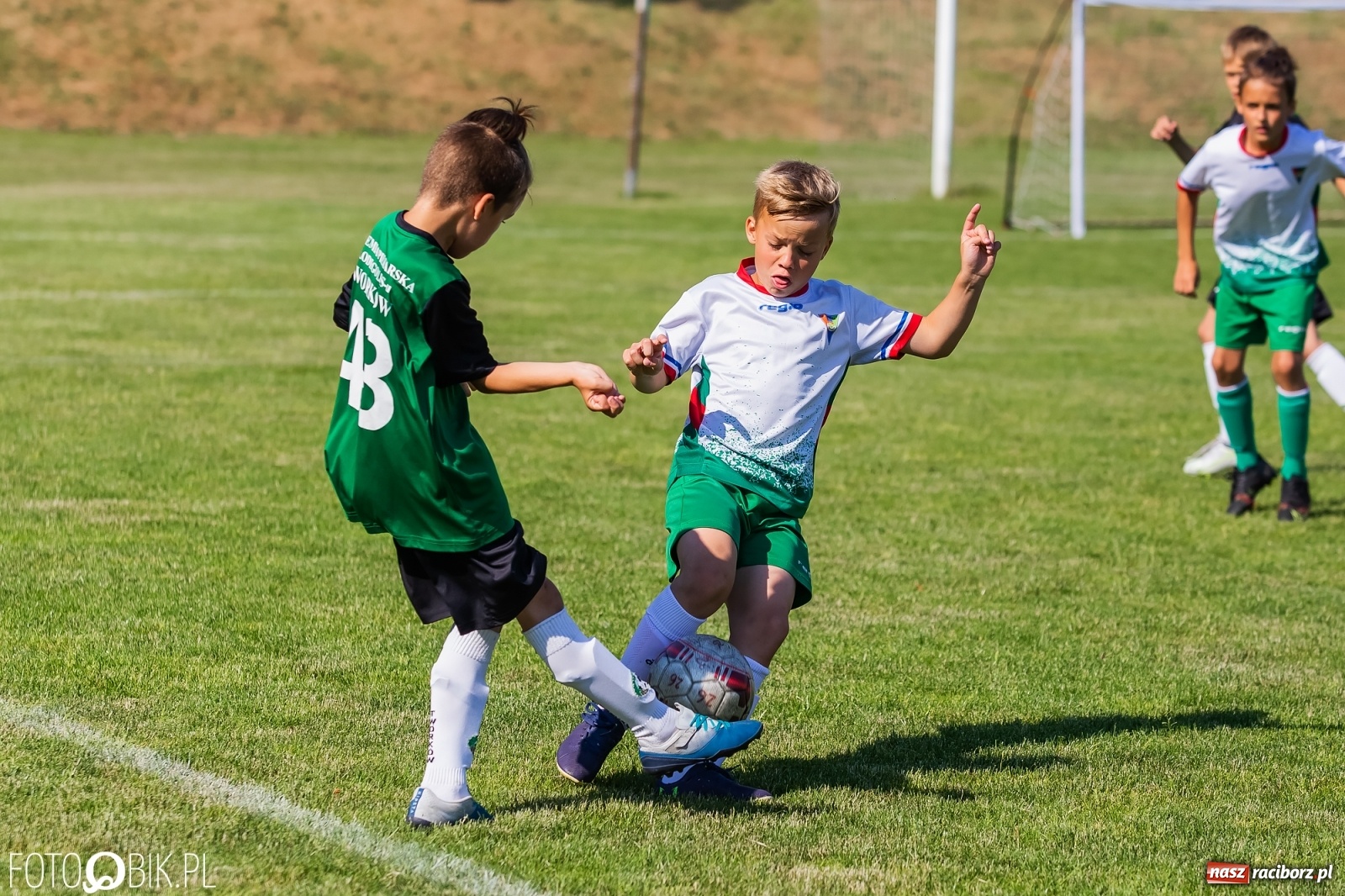 Zdjęcie w galerii na portalu naszraciborz.pl: Piłkarska walka przy Srebrnej. Stawką udział w Silesia Cup [FOTO] wiadomości z regionu