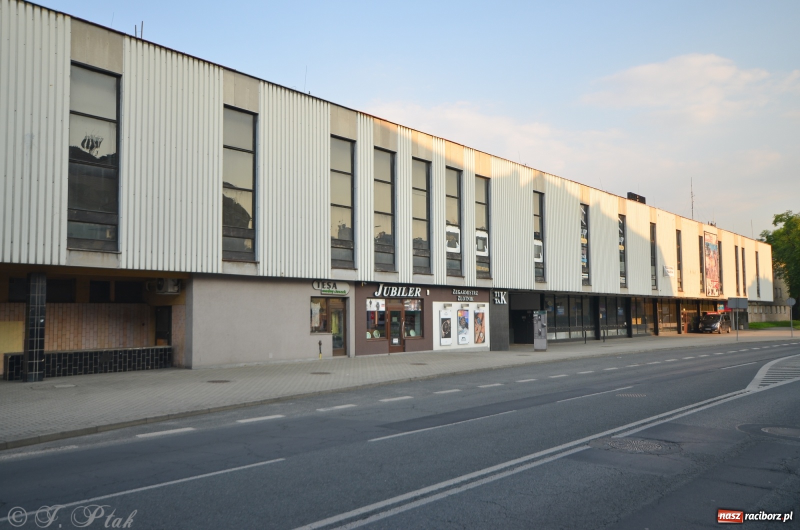 Zdjęcie w galerii na portalu naszraciborz.pl: Przebudowa raciborskiego dworca nie ruszy w tym roku wiadomości z regionu