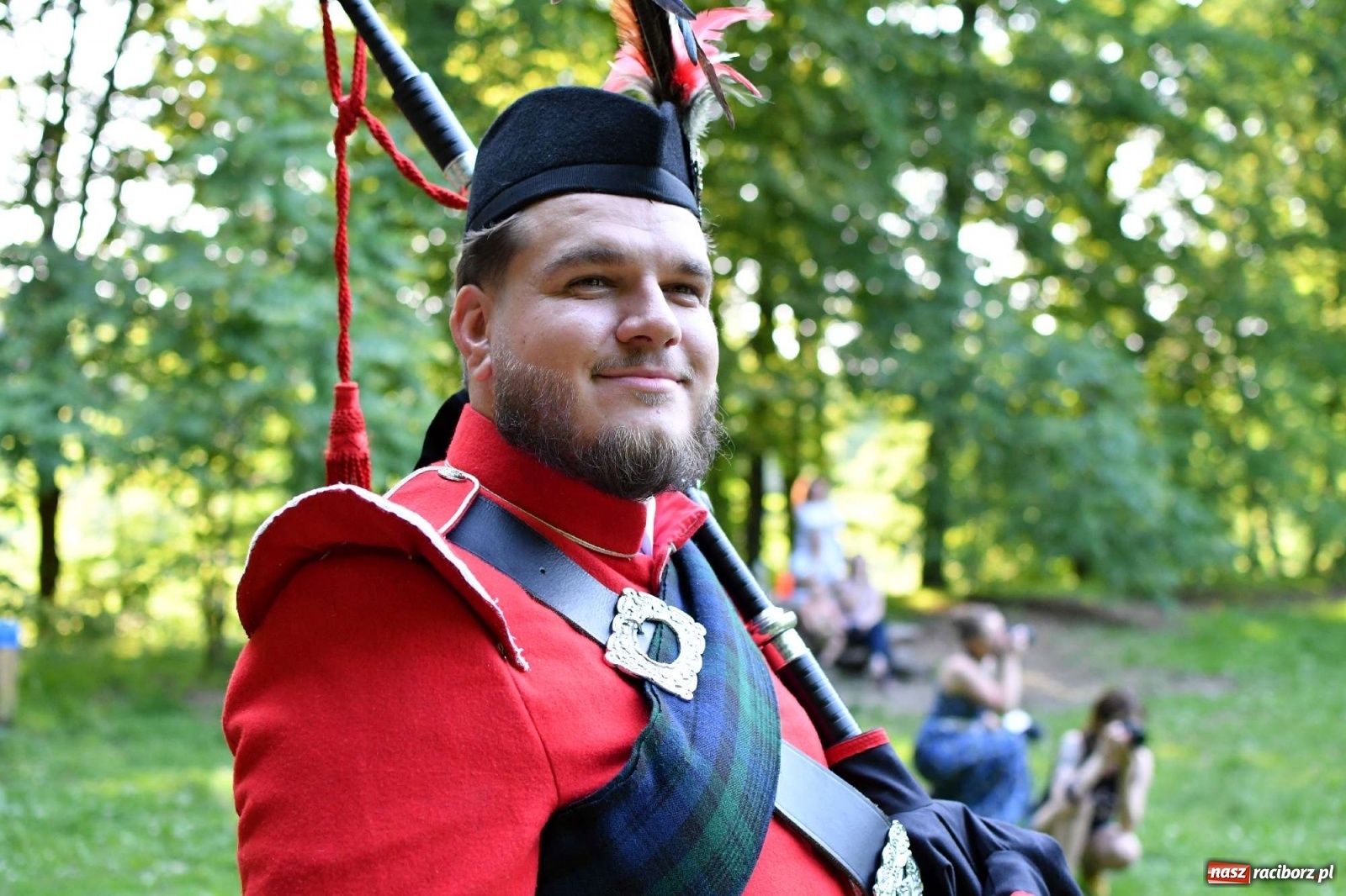 Zdjęcie w galerii na portalu naszraciborz.pl: Ruszył raciborski festiwal średniowieczny. Chrzęst broni poprzedziła poezja [FOTO i WIDEO] wiadomości z regionu