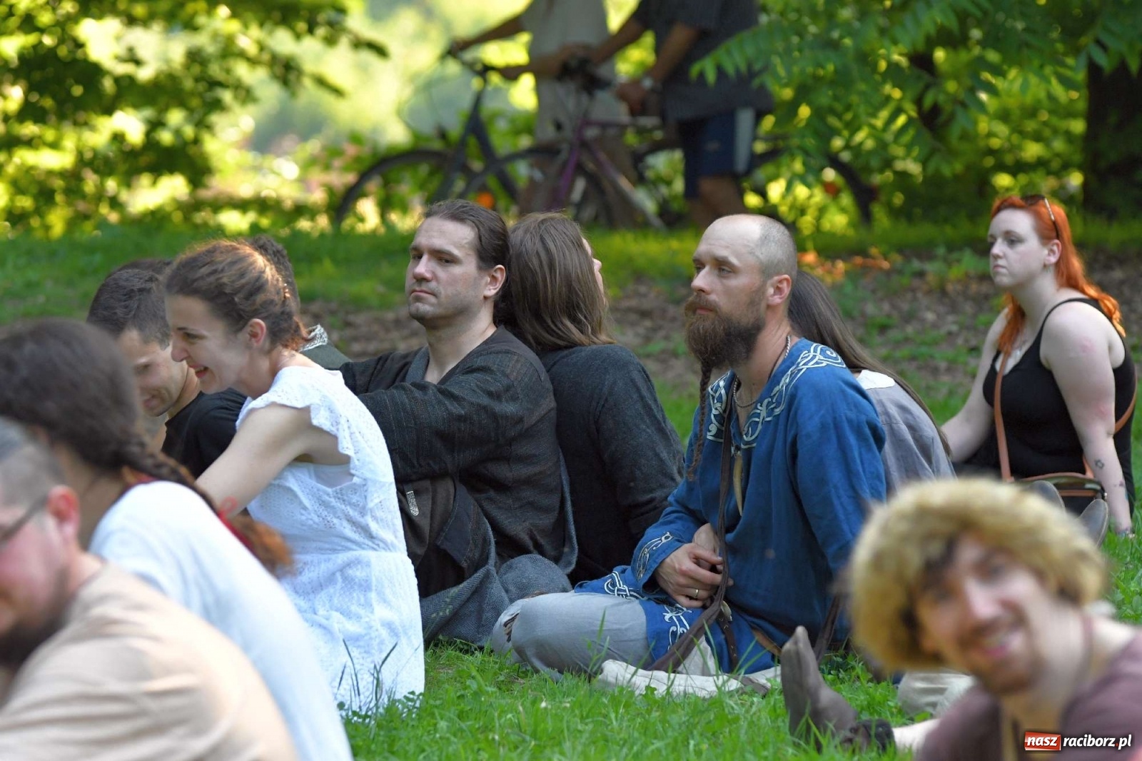 Zdjęcie w galerii na portalu naszraciborz.pl: Ruszył raciborski festiwal średniowieczny. Chrzęst broni poprzedziła poezja [FOTO i WIDEO] wiadomości z regionu