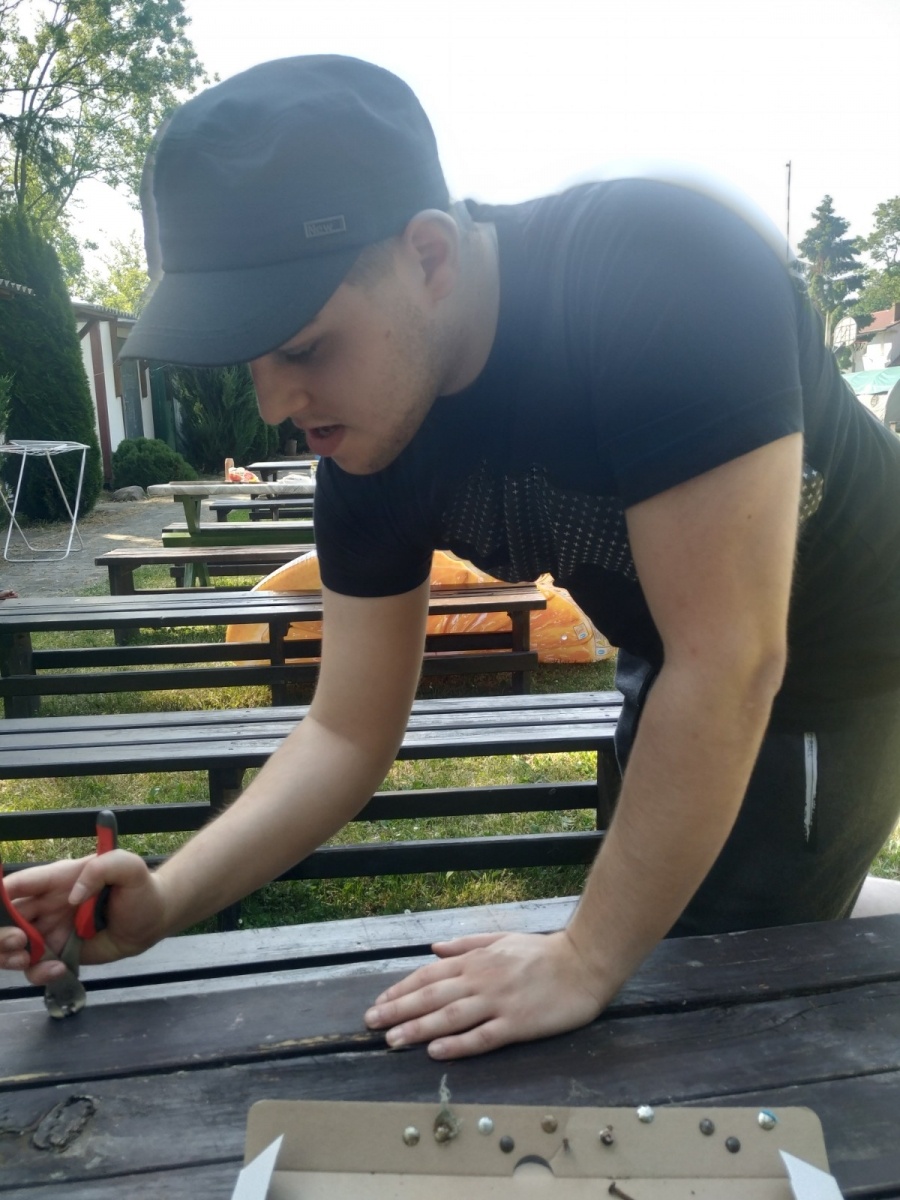 Zdjęcie w galerii na portalu naszraciborz.pl: Pleśna w rękach studentów architektury raciborskiej PWSZ wiadomości z regionu