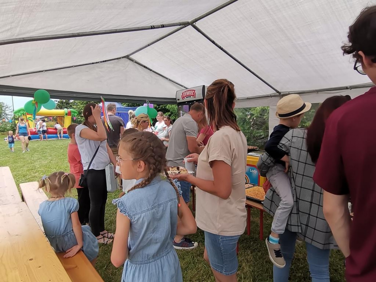Zdjęcie w galerii na portalu naszraciborz.pl: Nowy rozdział w życiu szkoły w Brzeźnicy wiadomości z regionu
